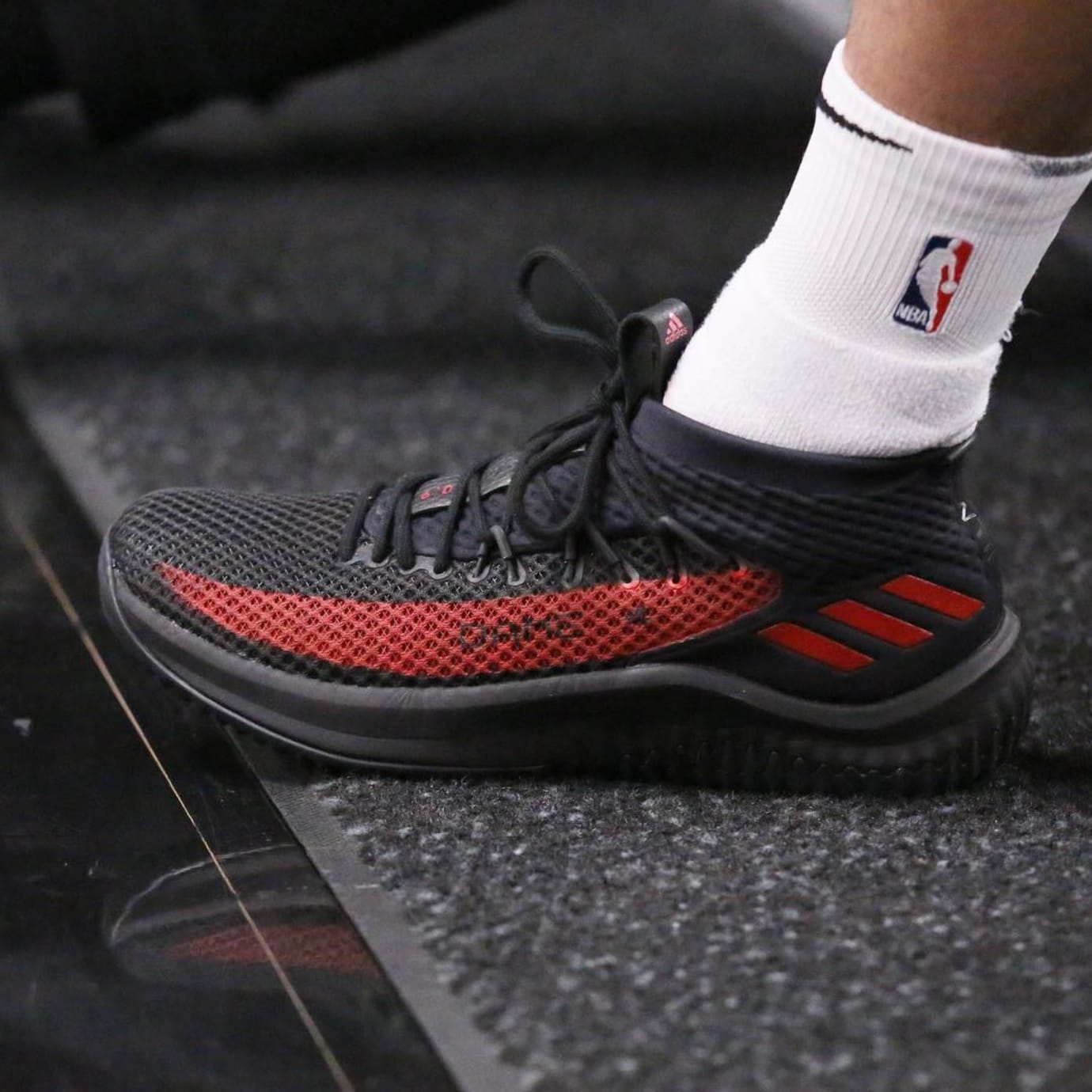 Custom damian lillard shoes clearance