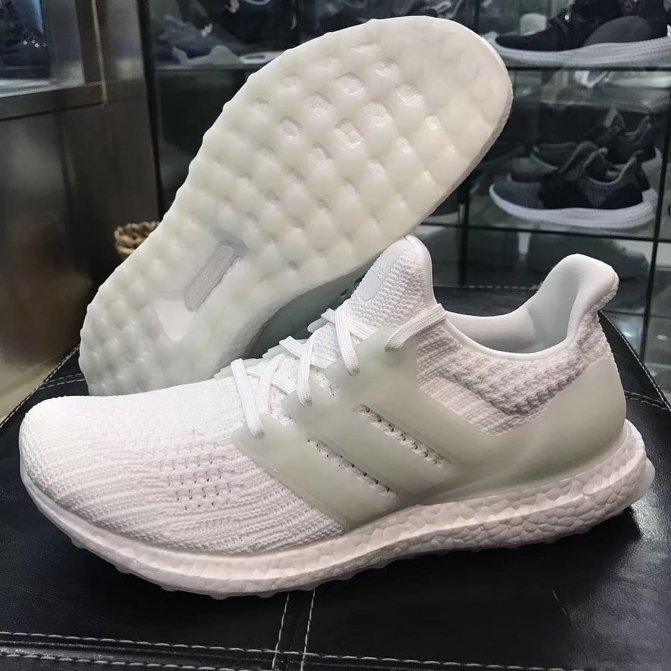 all white ultra boost 4.0