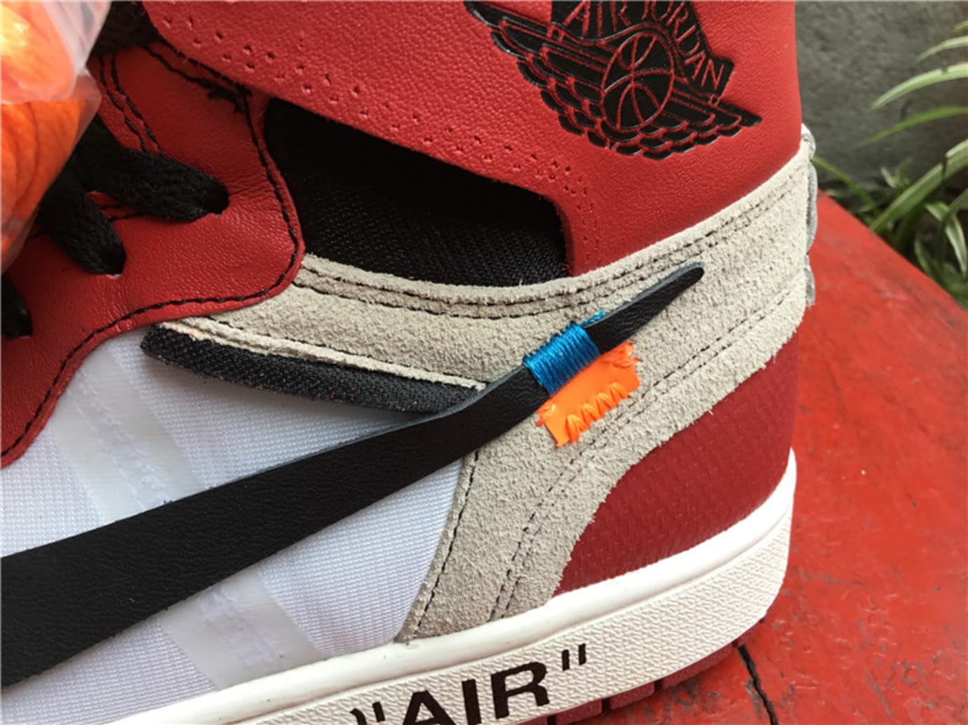 Off-White x Air Jordan 1 $350 Release Date AA3834-101 | Sole Collector