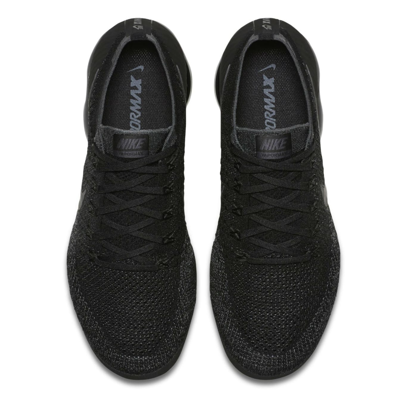 new all black vapormax