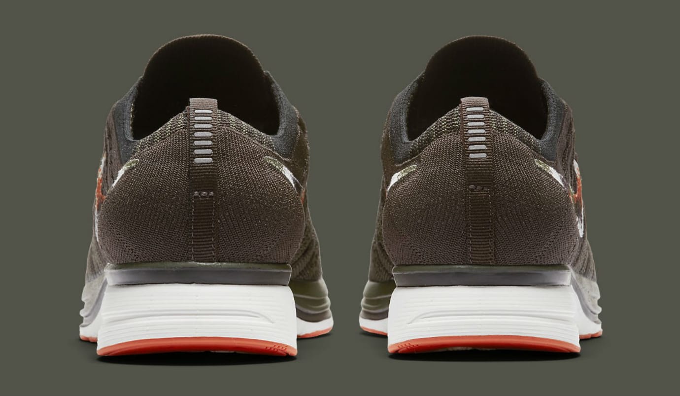 nike flyknit trainer dark green