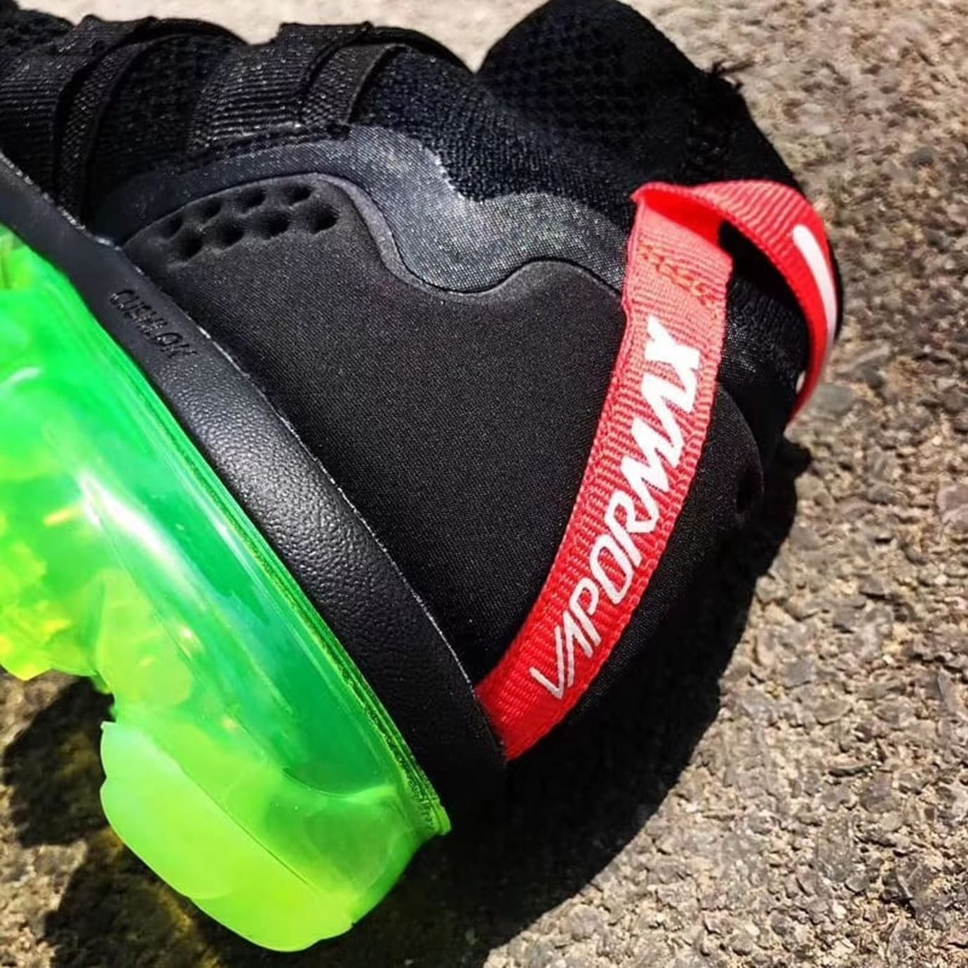 vapormax utility black green