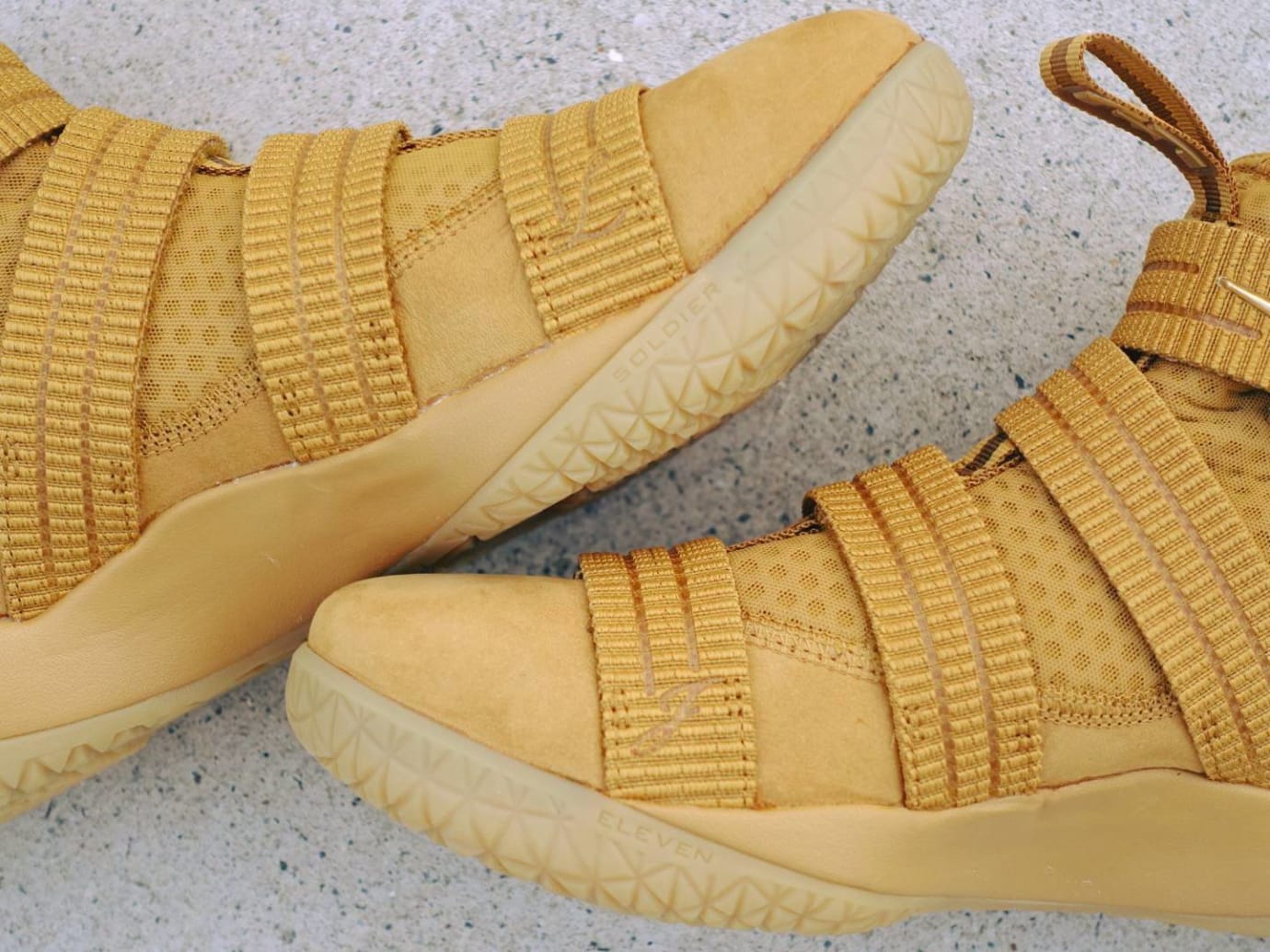 nike lebron soldier 11 wheat