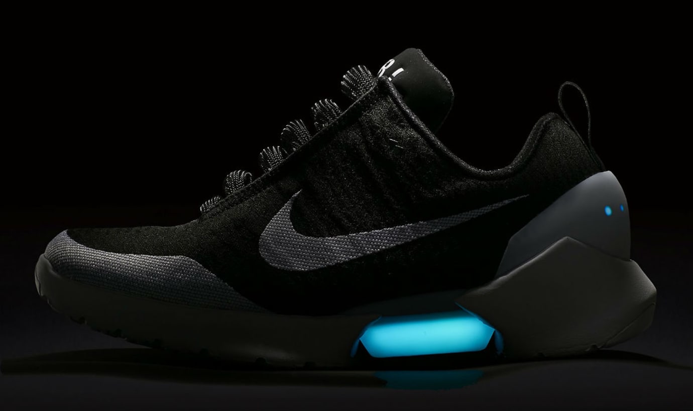 Nike HyperAdapt 1.0 Black/White Release Date AH9389-011 AH9389-102 ...