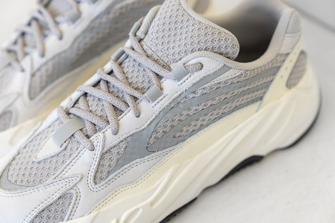 yeezy 3m static