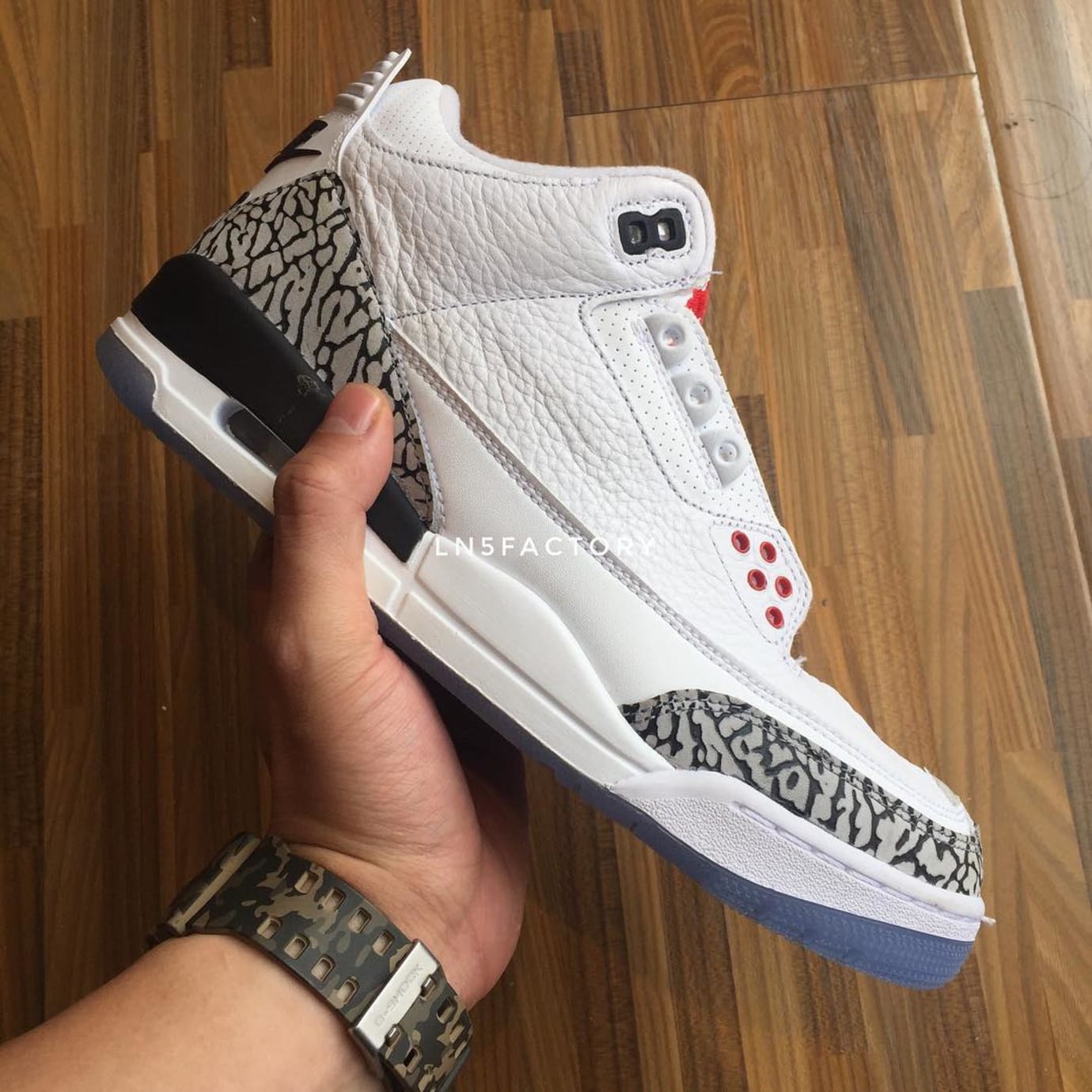 jordan 3 clear sole