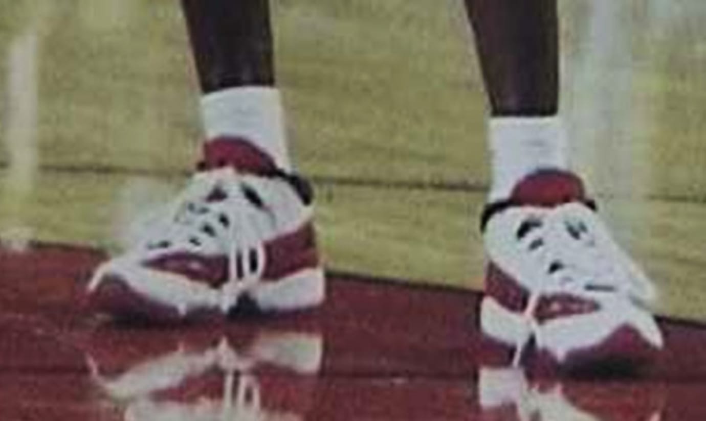 jordan wearing 11 low ie