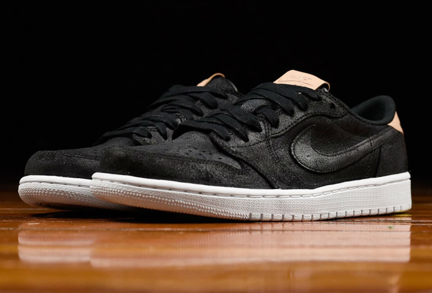 jordan 1 retro low og black vachetta