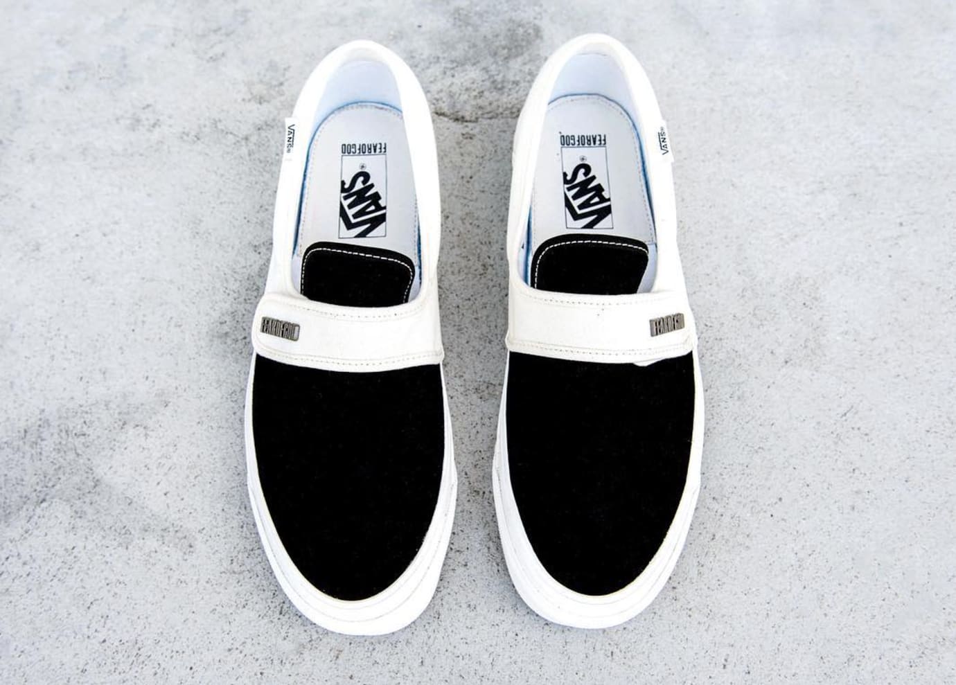 vans three strap