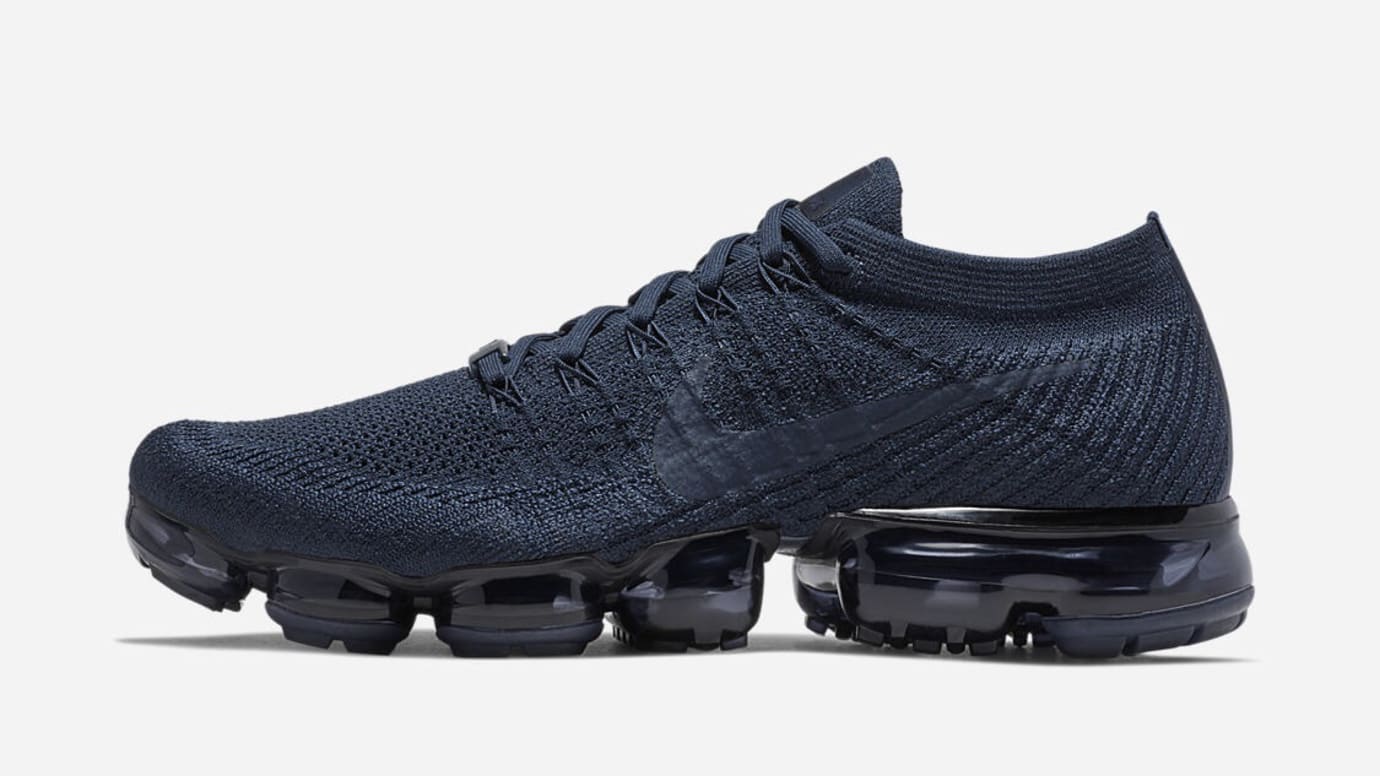 navy green vapormax