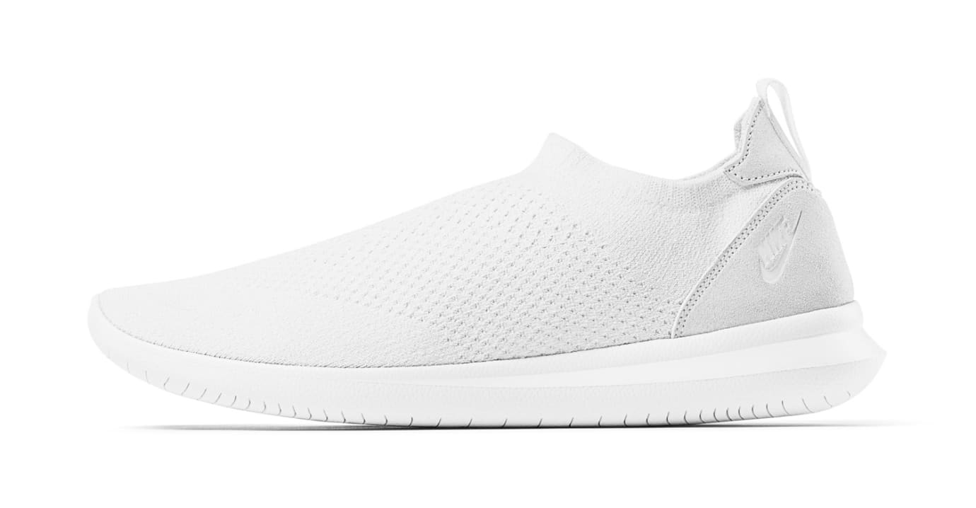 nike gakou flyknit black