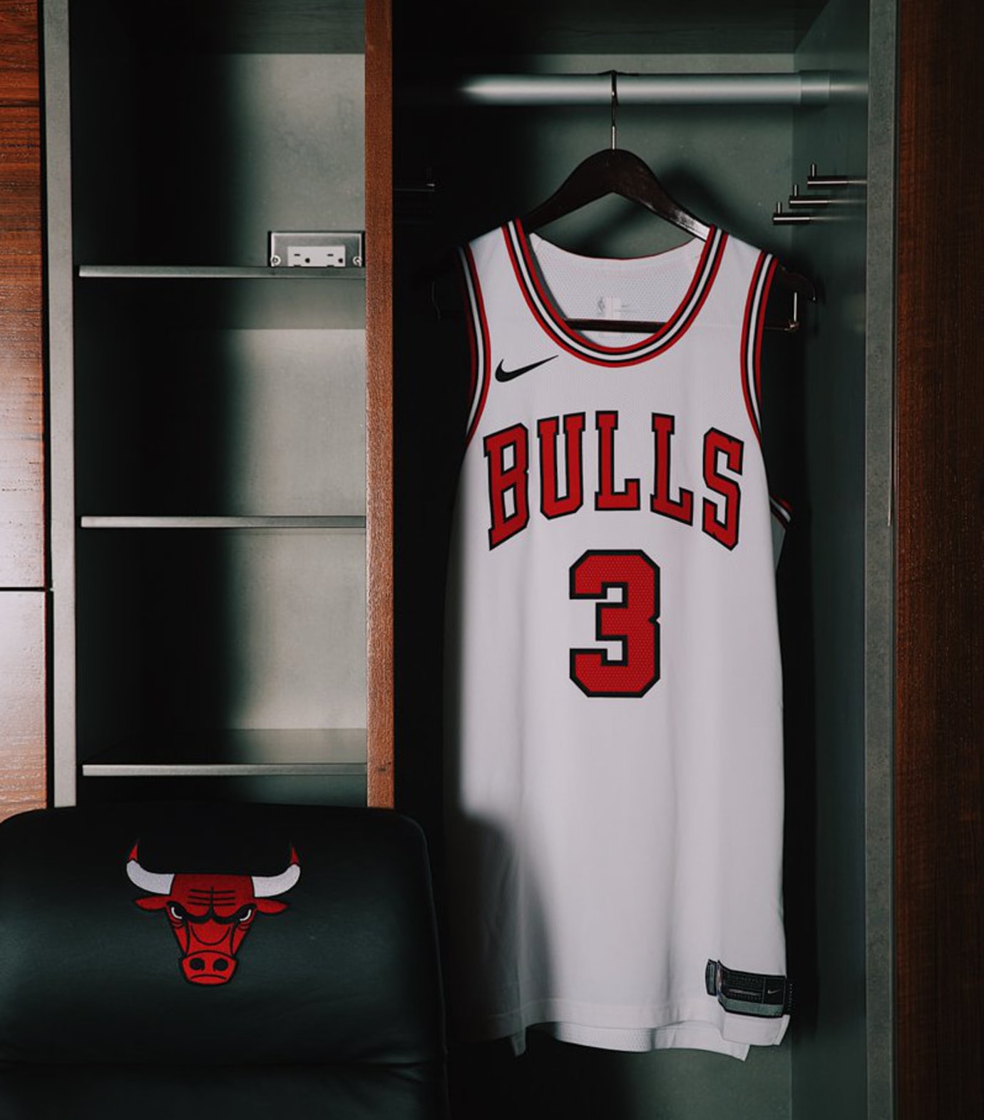 grey bulls jersey