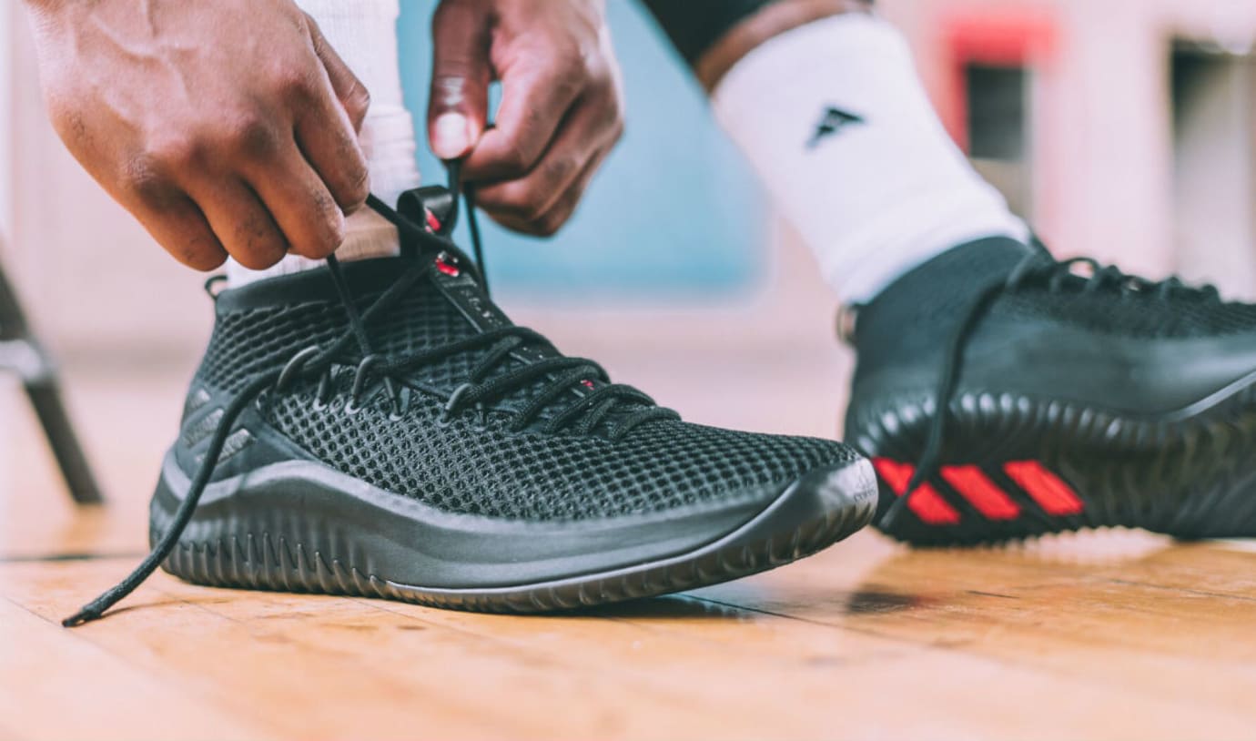 dame 4 black and red