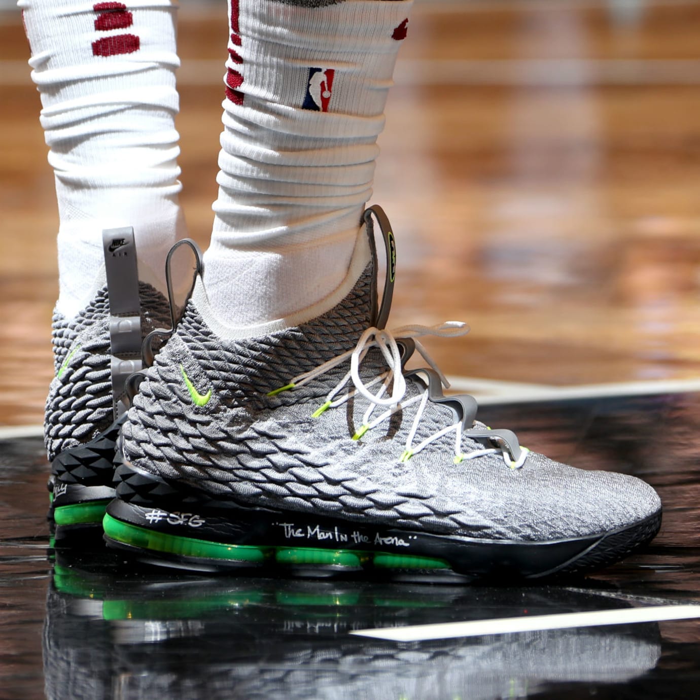 lebron air max 95 resale