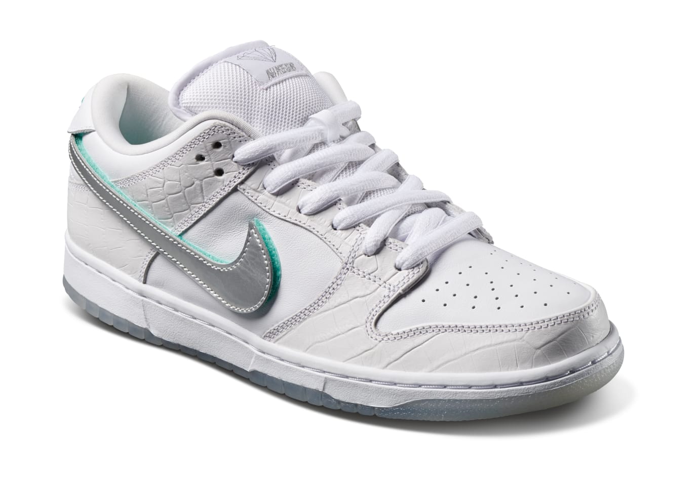 Diamond Supply Co. x Nike SB Dunk Low 