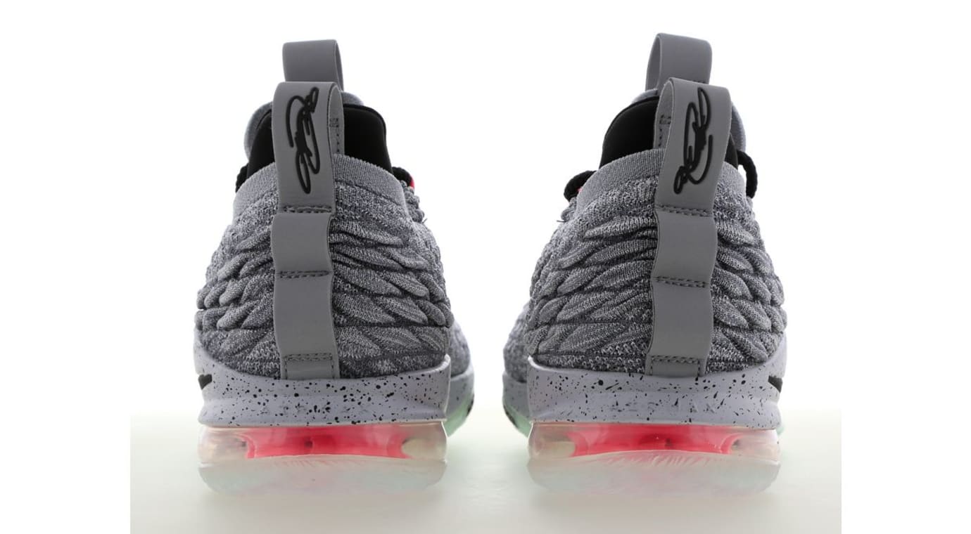 lebron 15 flight pack