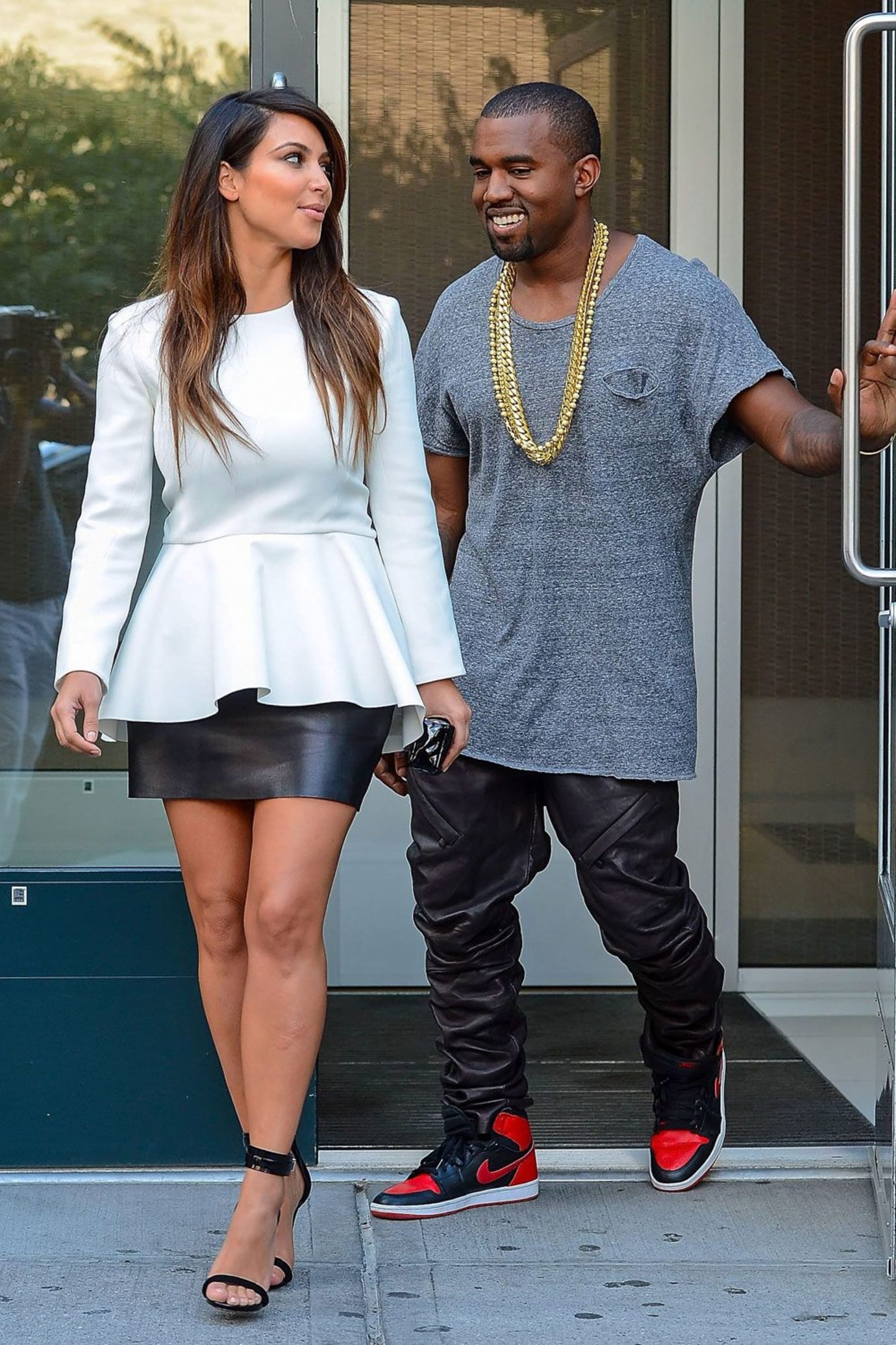 kanye west wearing jordan 1