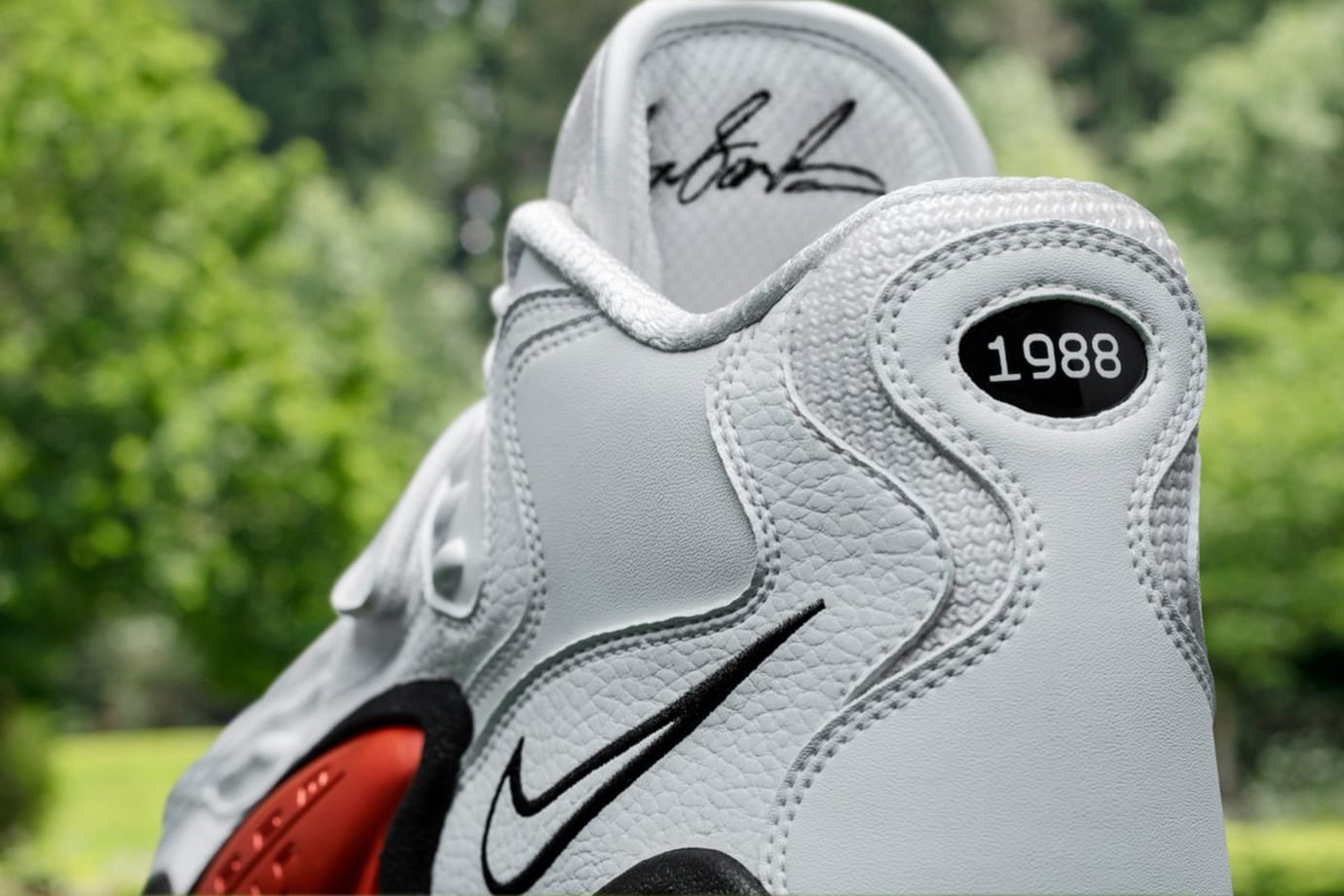 barry sanders air zoom turf jet 97