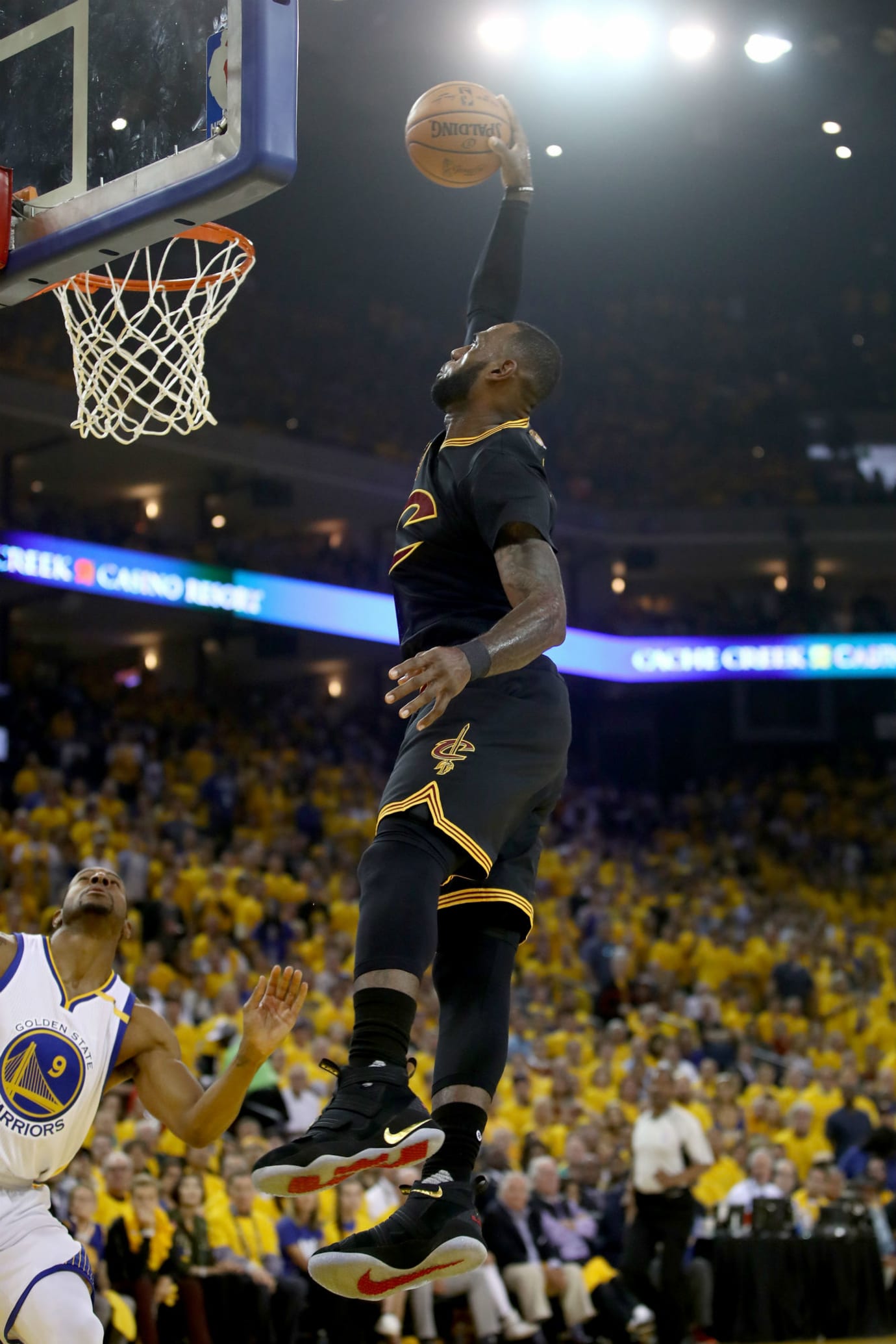 nike lebron soldier 11 black and gold