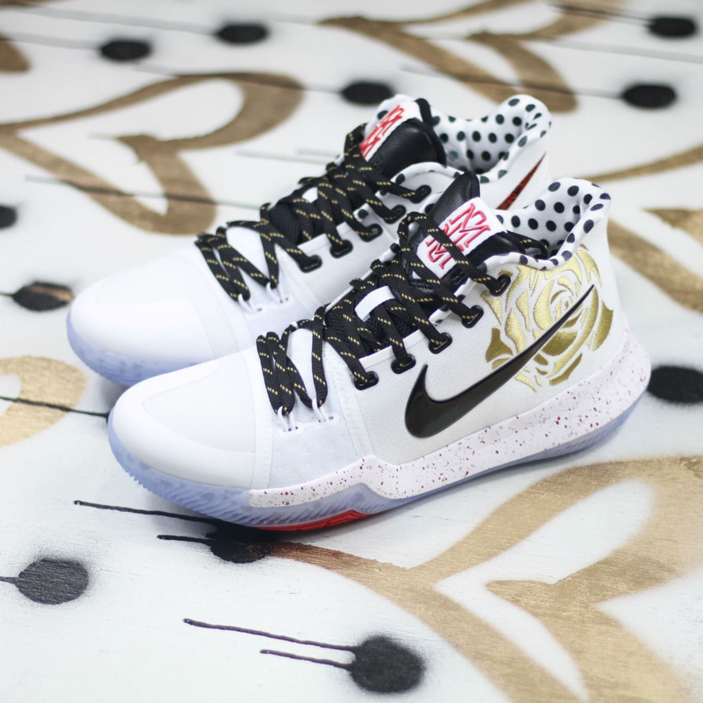 kyrie 3 mom gold