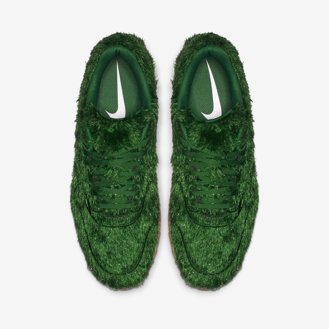 grass shoes nike