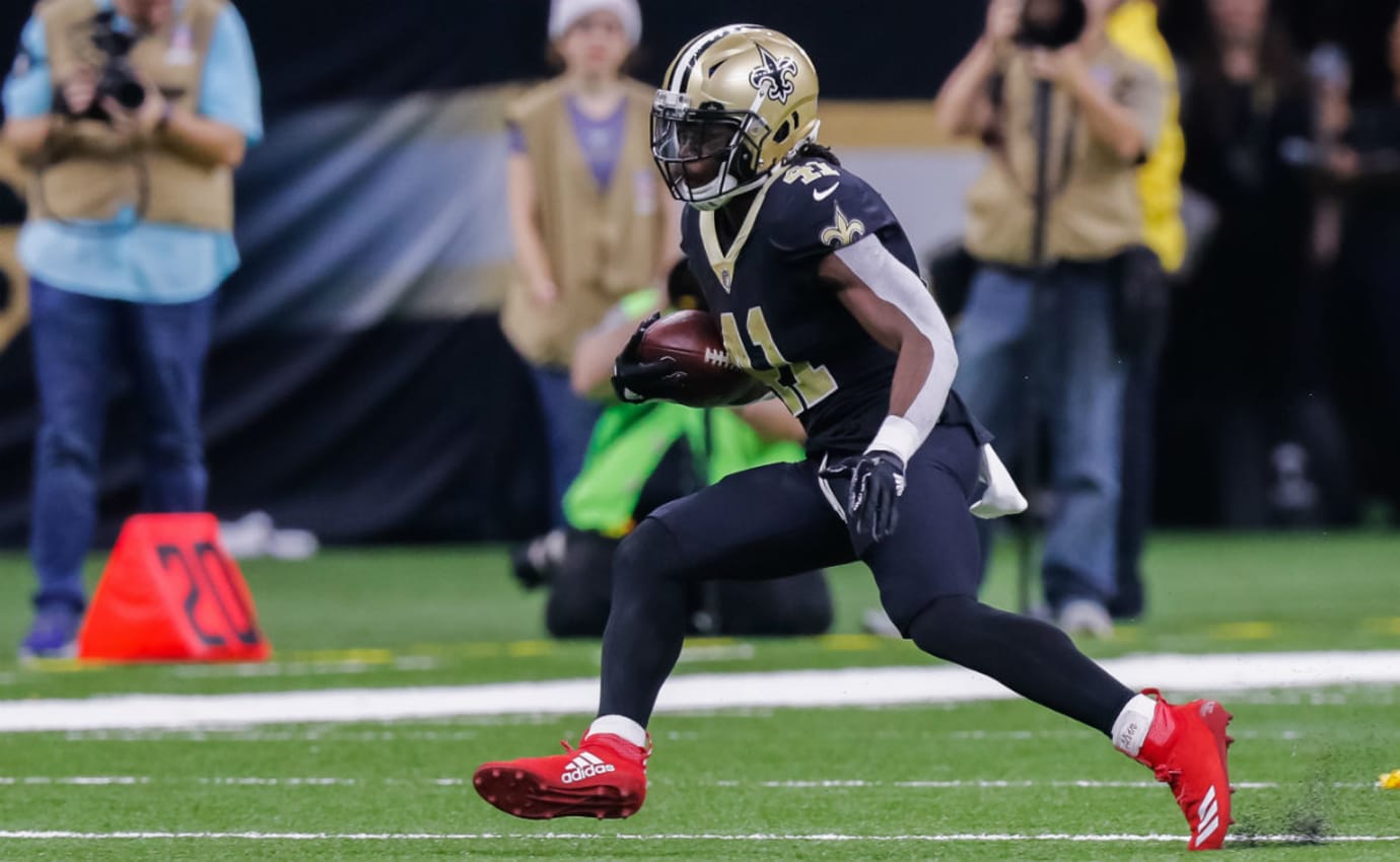 Alvin Kamara Fined Christmas Adidas 