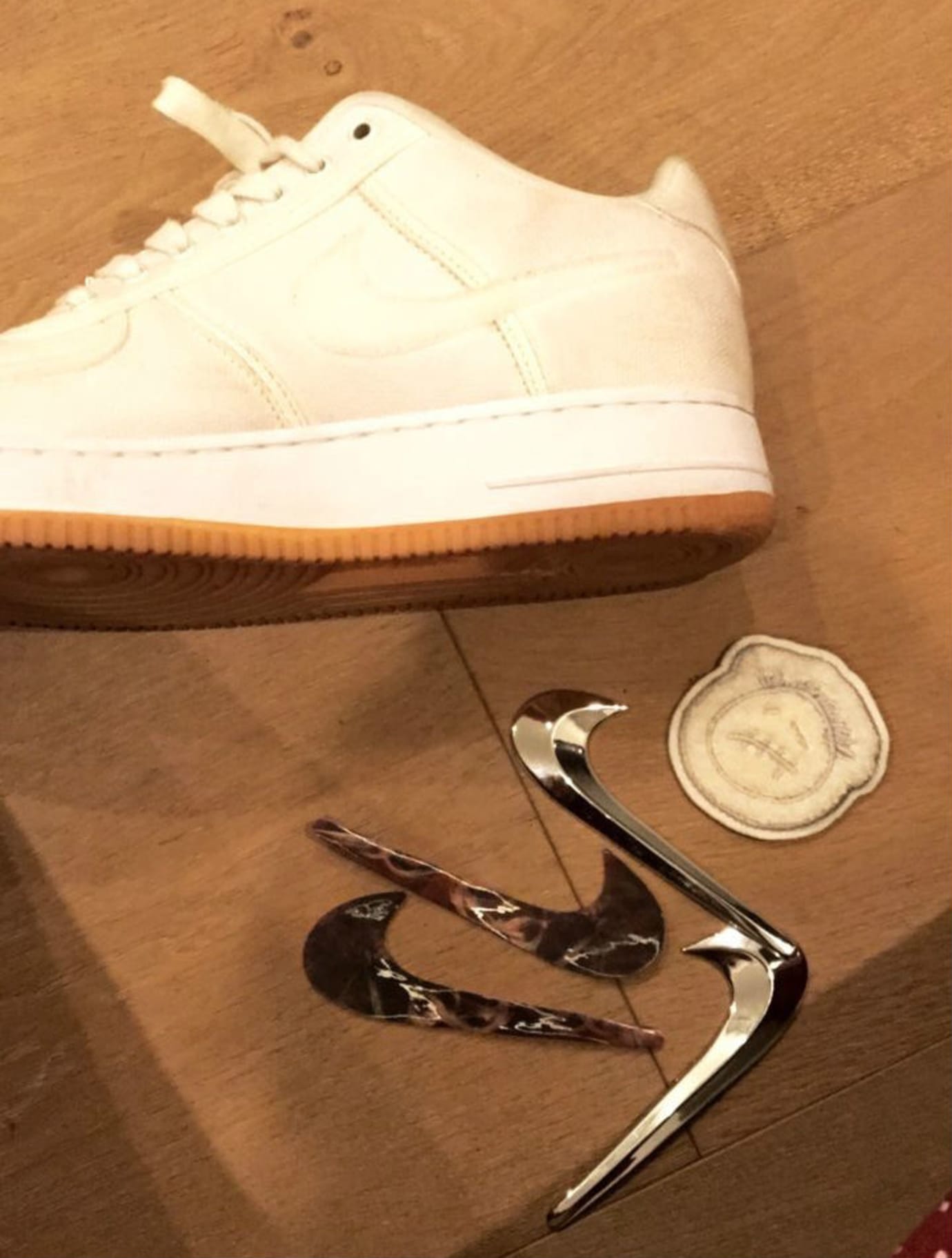 travis scott af1 swooshes