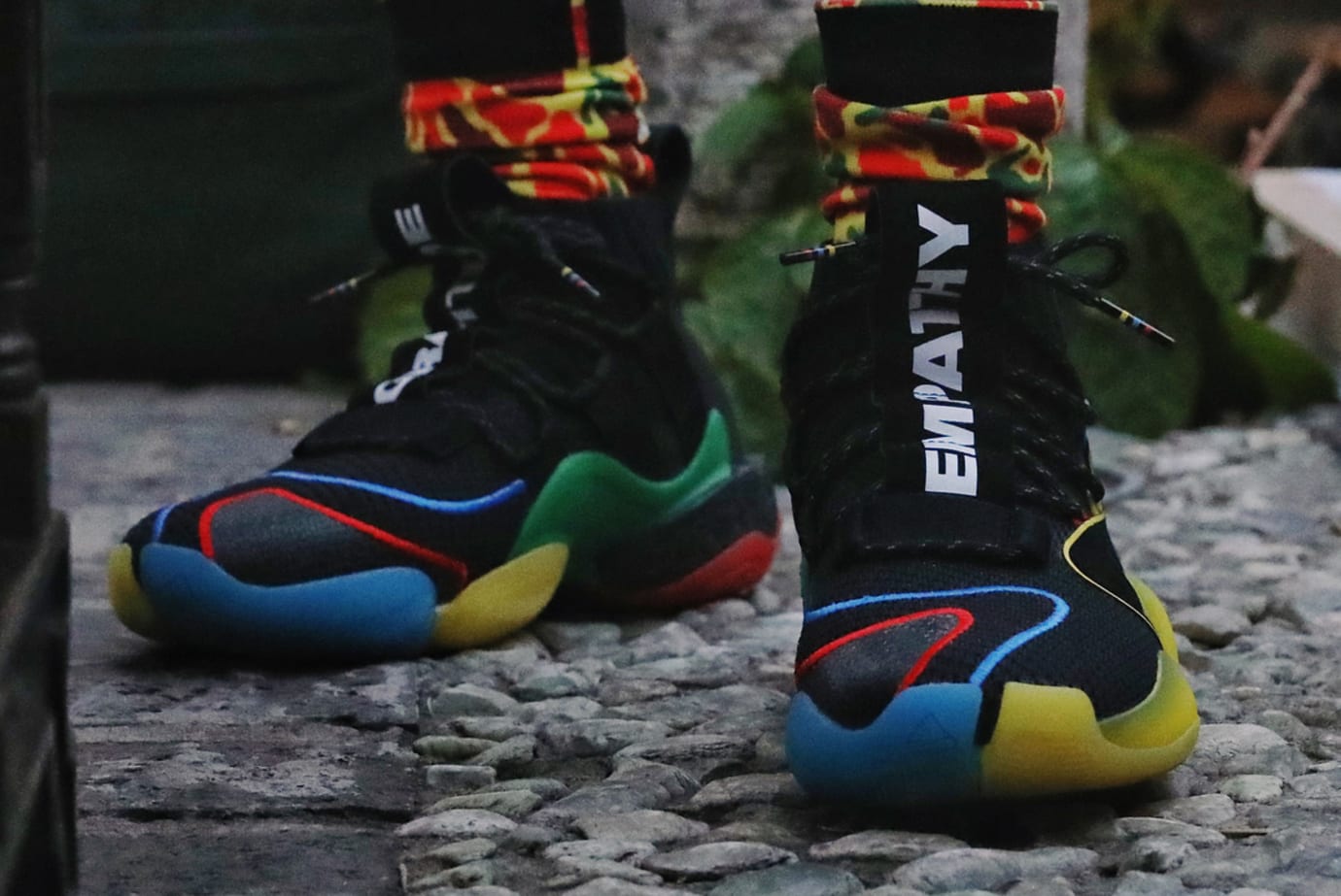pharrell byw on feet