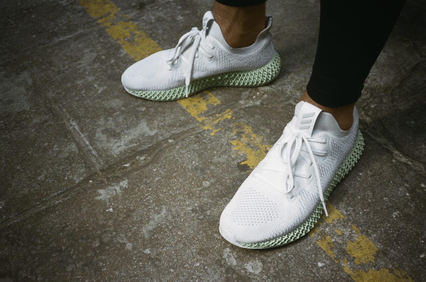 alphaedge 4d off white