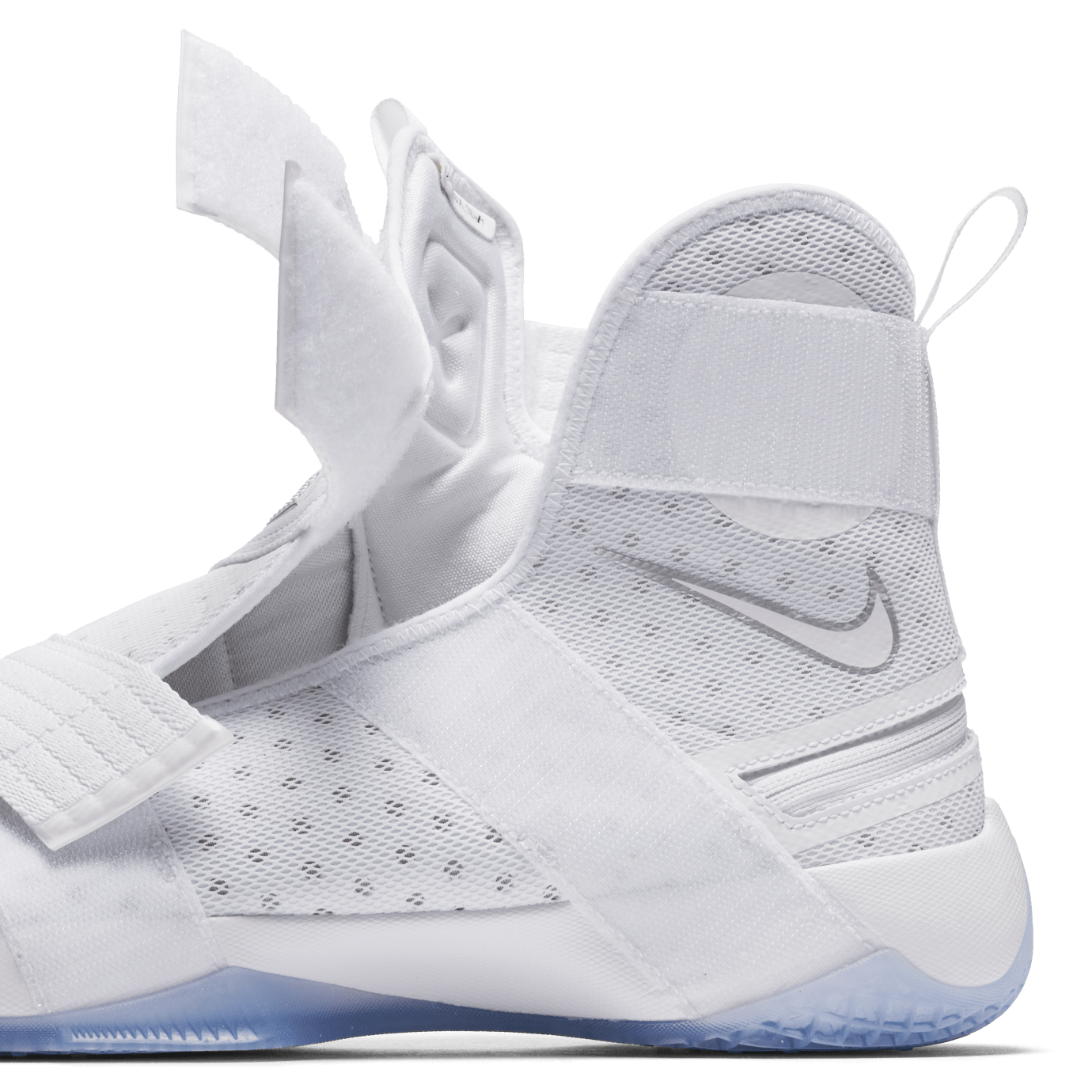 lebron soldier 10 flyease