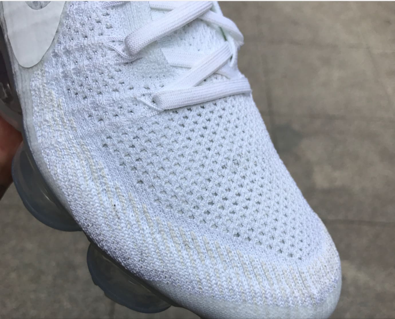 white vapormax size 4.5