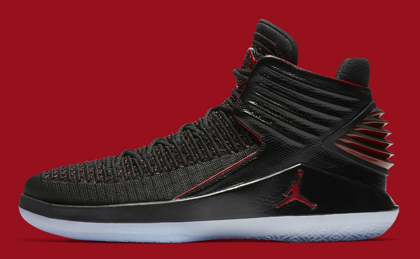 Jordan flight speed red and black