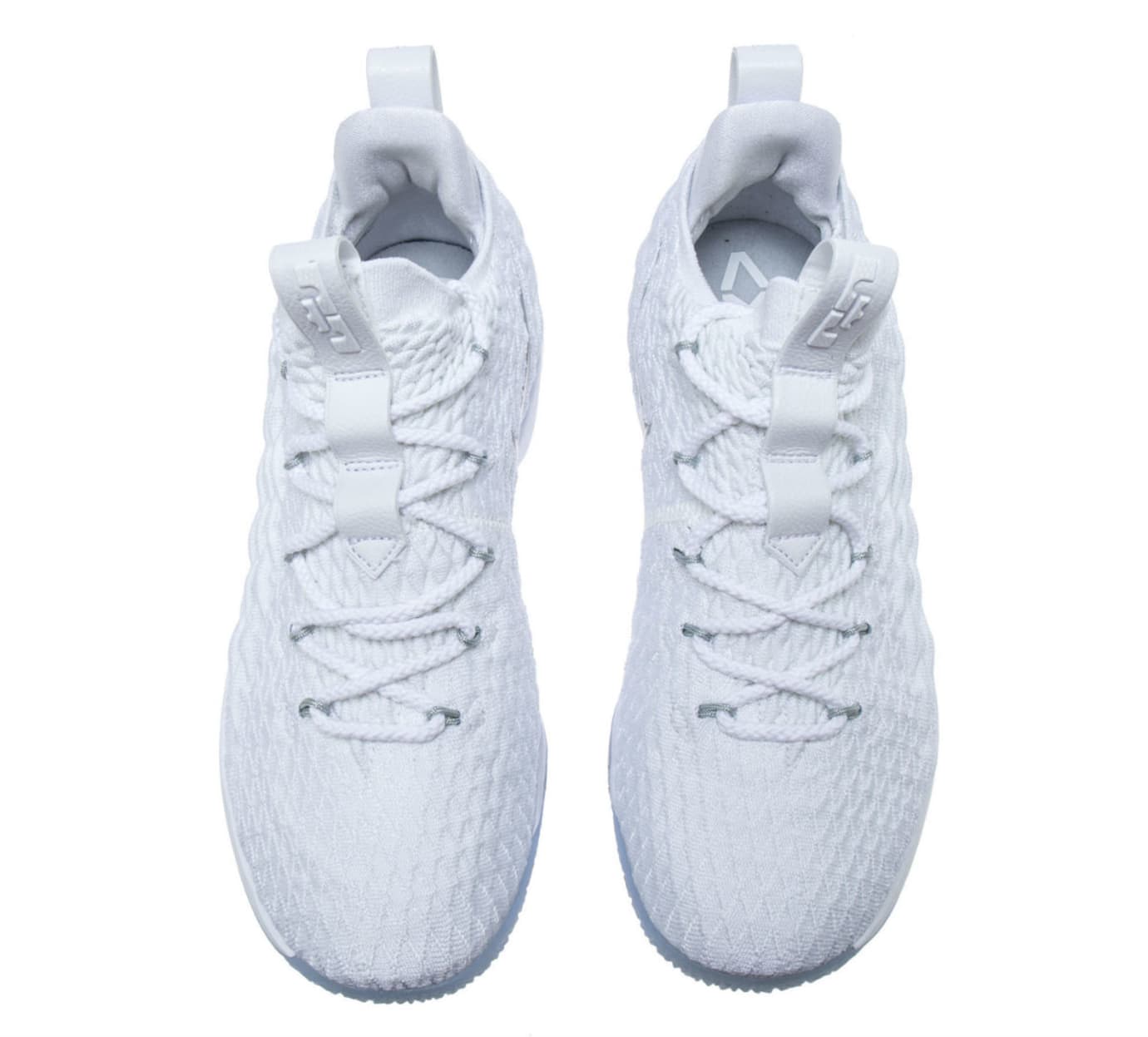 lebron 15 low white