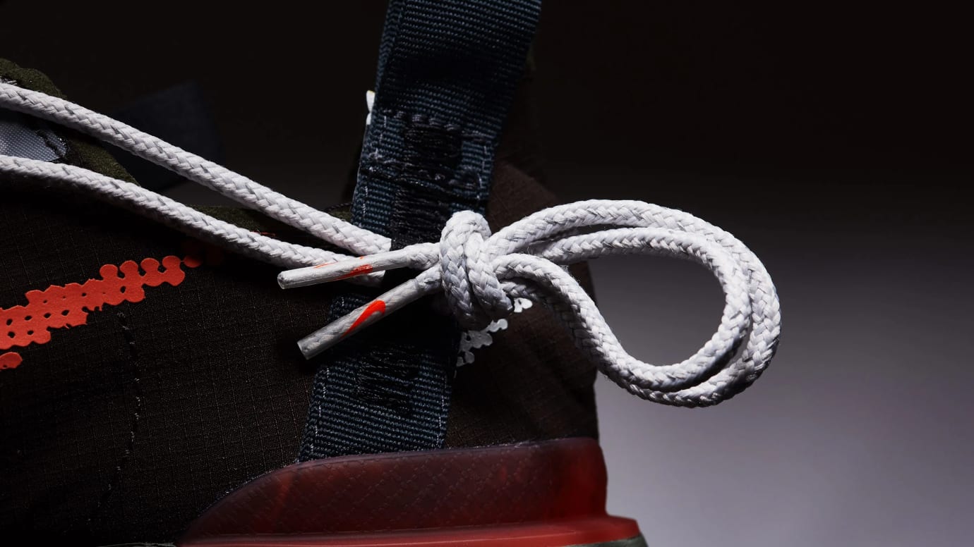 Nike ispa laces clearance