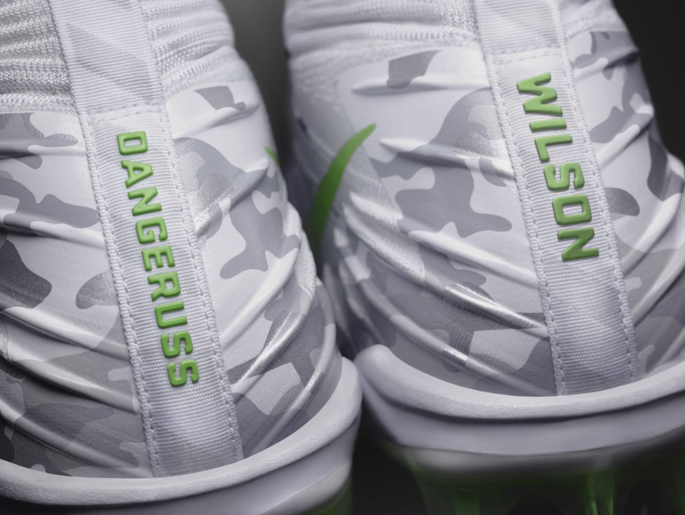 nike alpha menace elite russell wilson