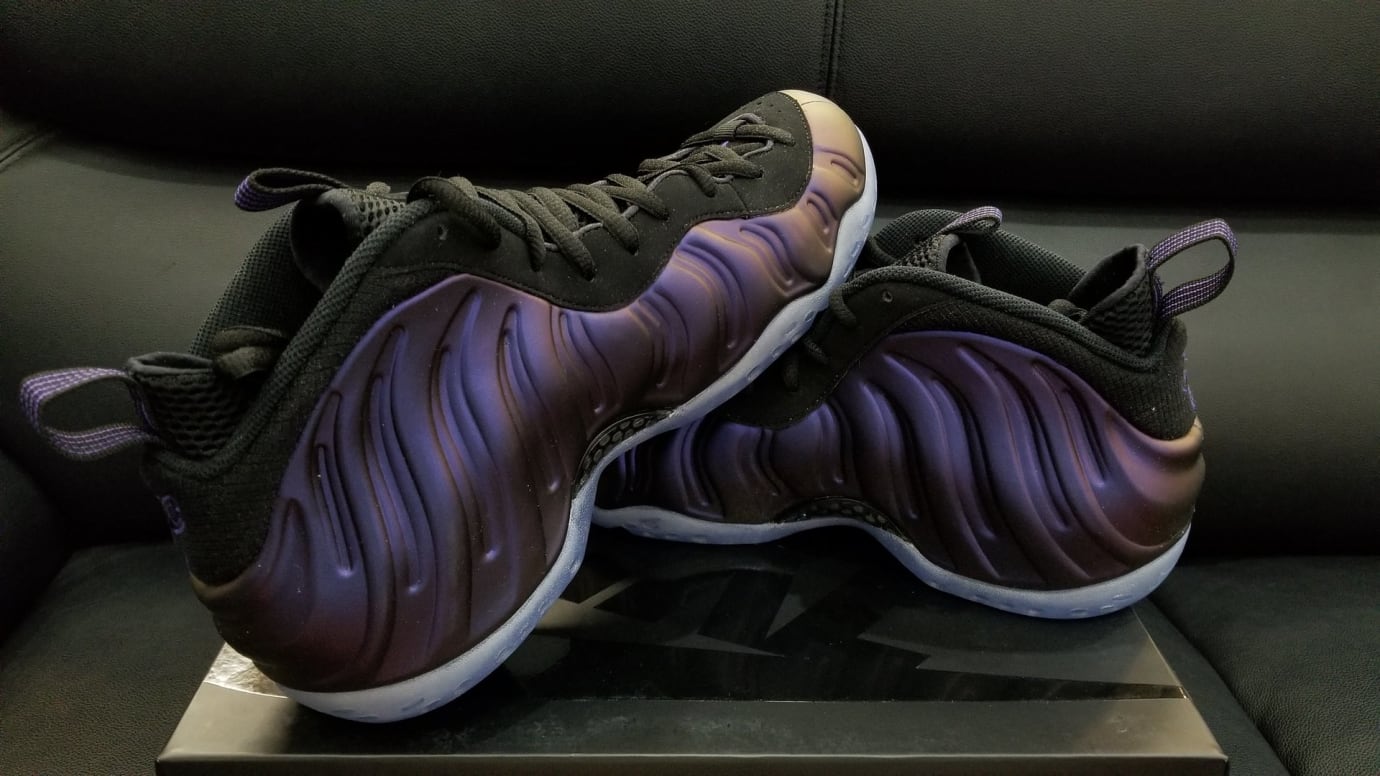 nike air foamposite eggplant