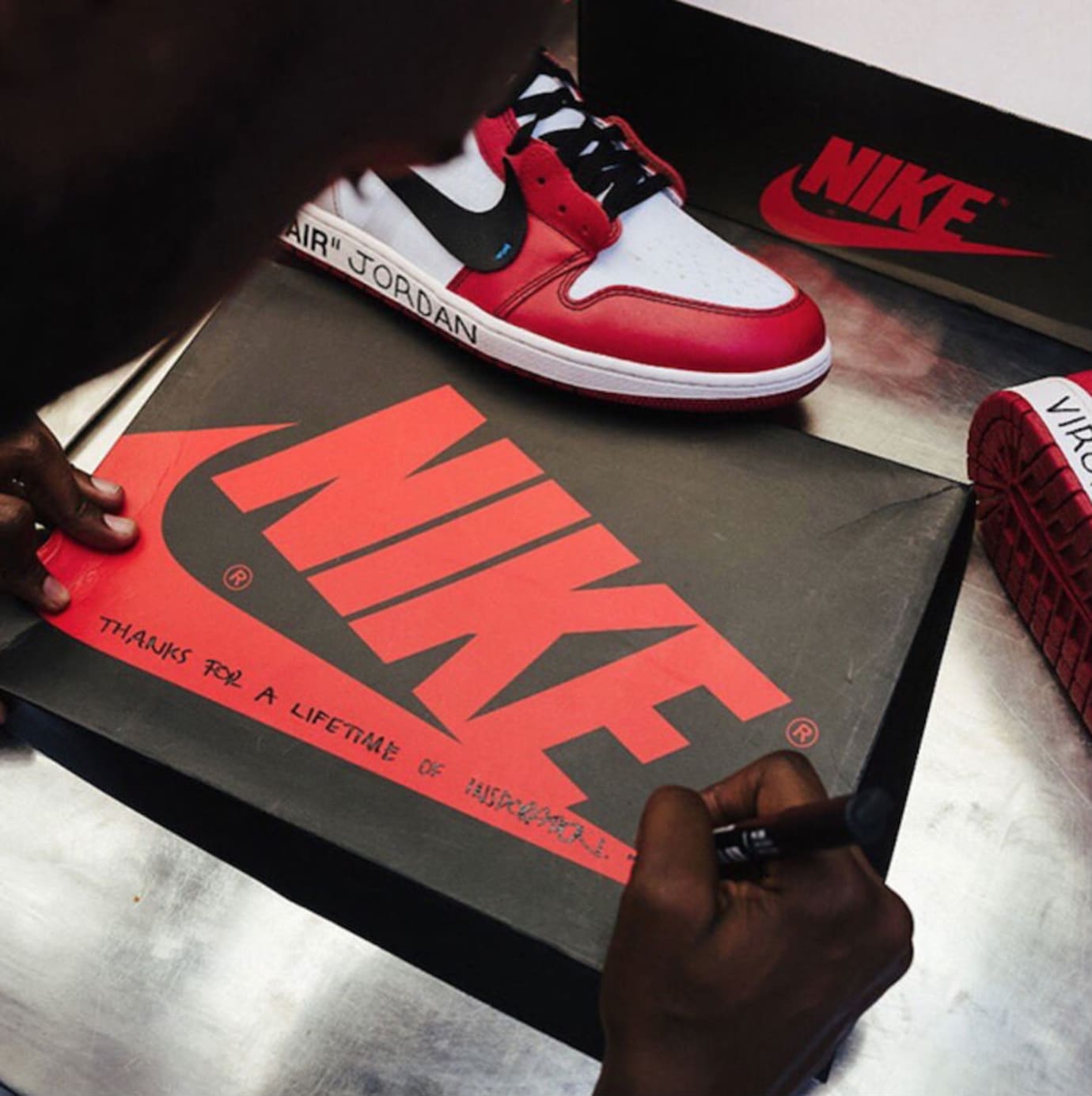 balance Elendig Utilgængelig Michael Jordan Texted Nike for Custom Off-White x Air Jordan 1s | Sole  Collector