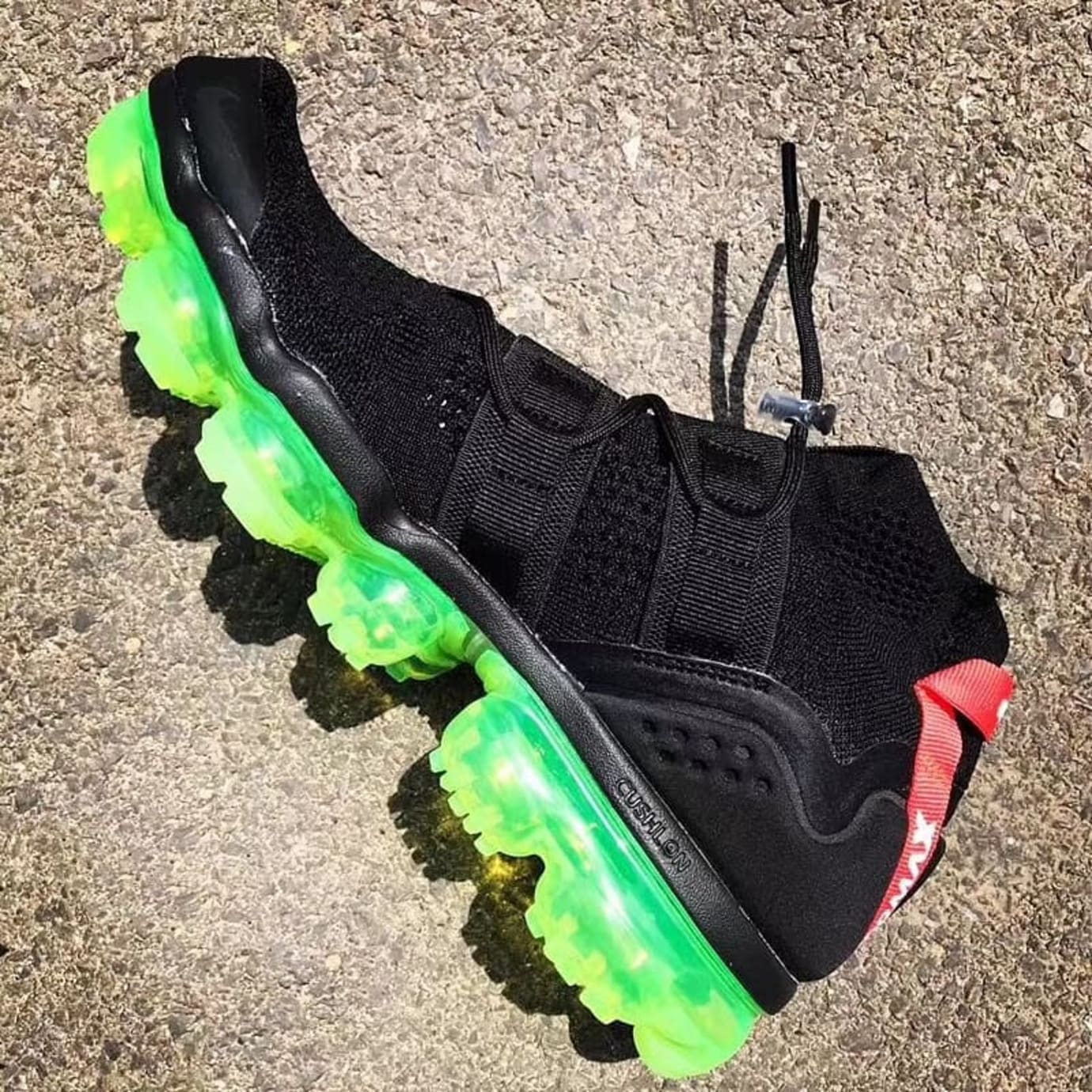 vapormax utility volt