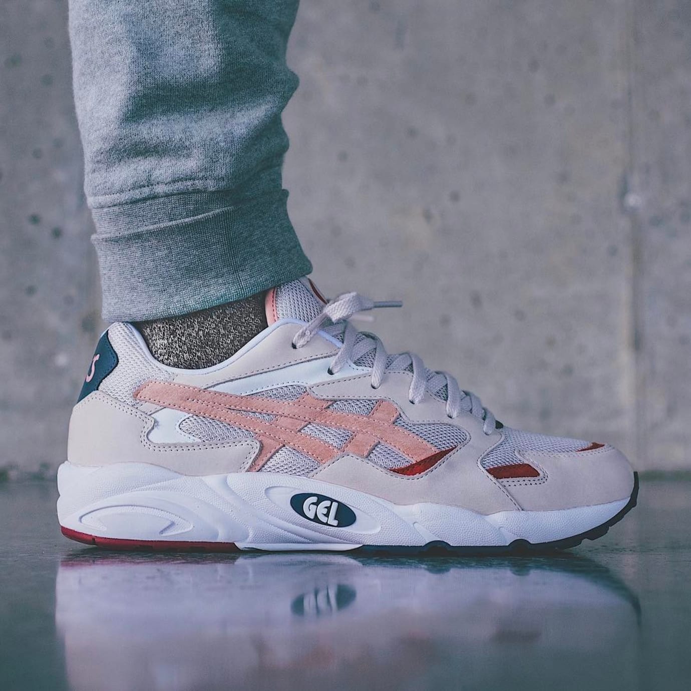 asics volcano