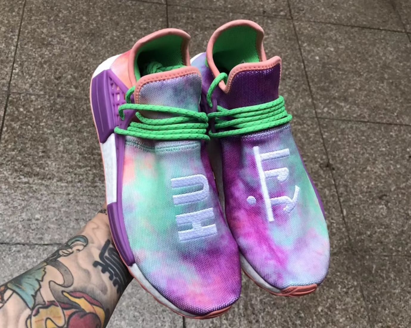 adidas nmd pharrell holi