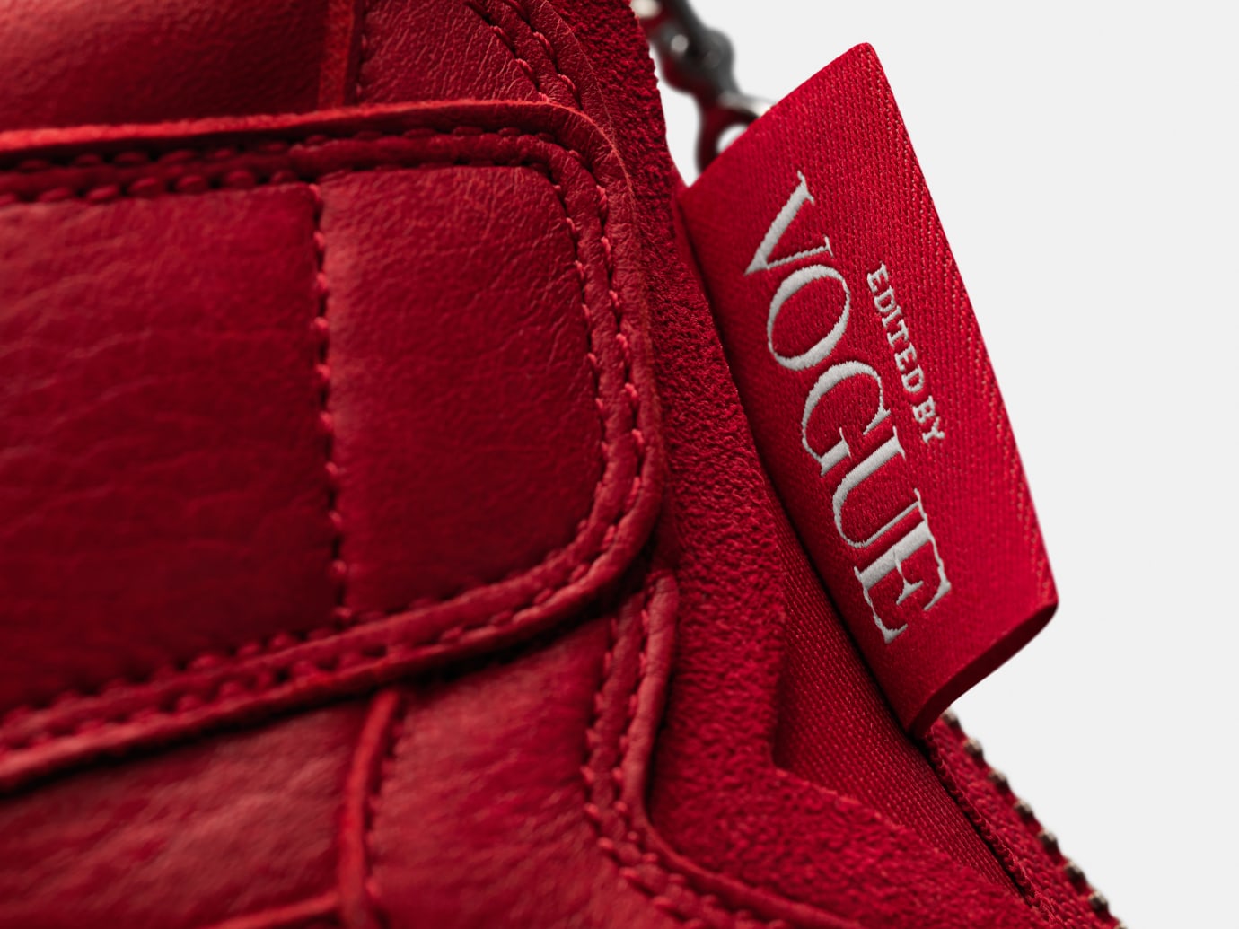 Vogue x Air Jordan 1 Zip AWOK 'University Red' (Detail)