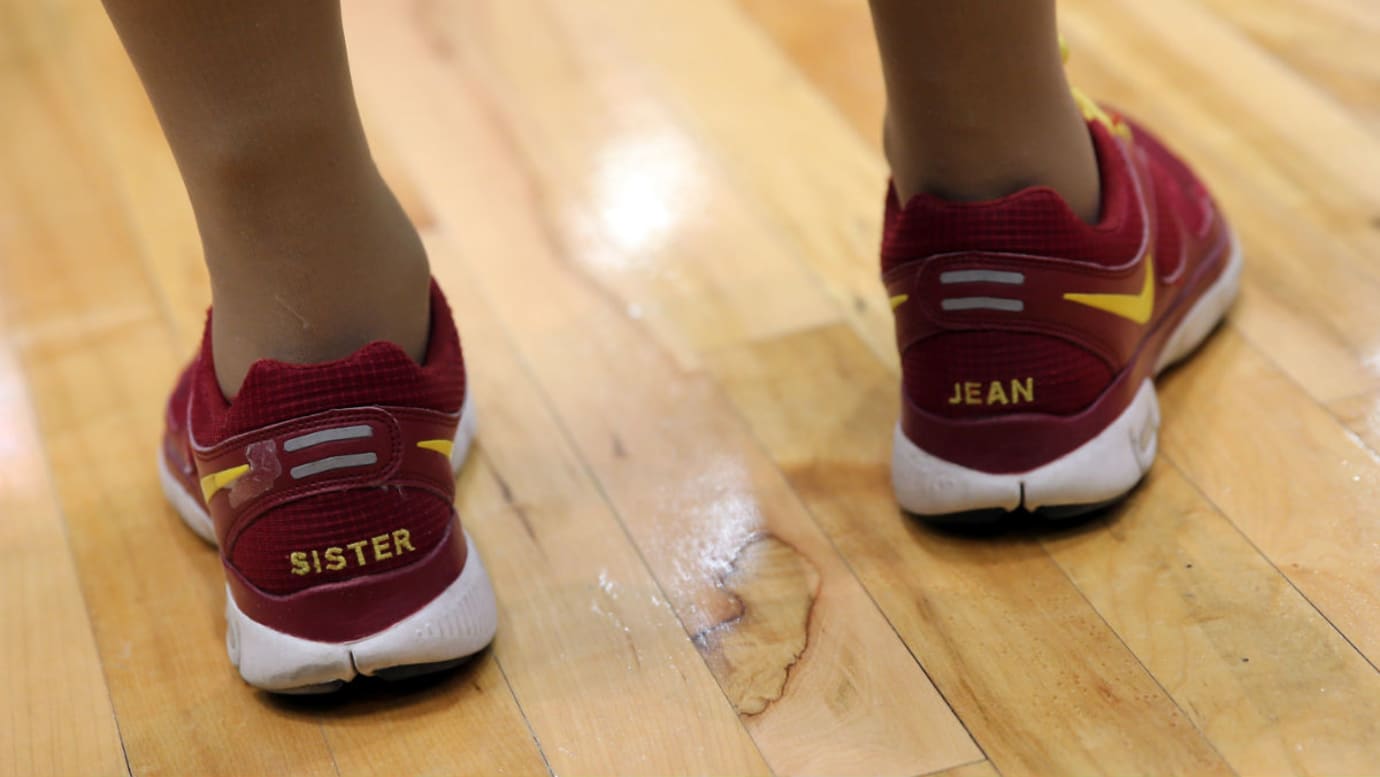 nike sister shoes