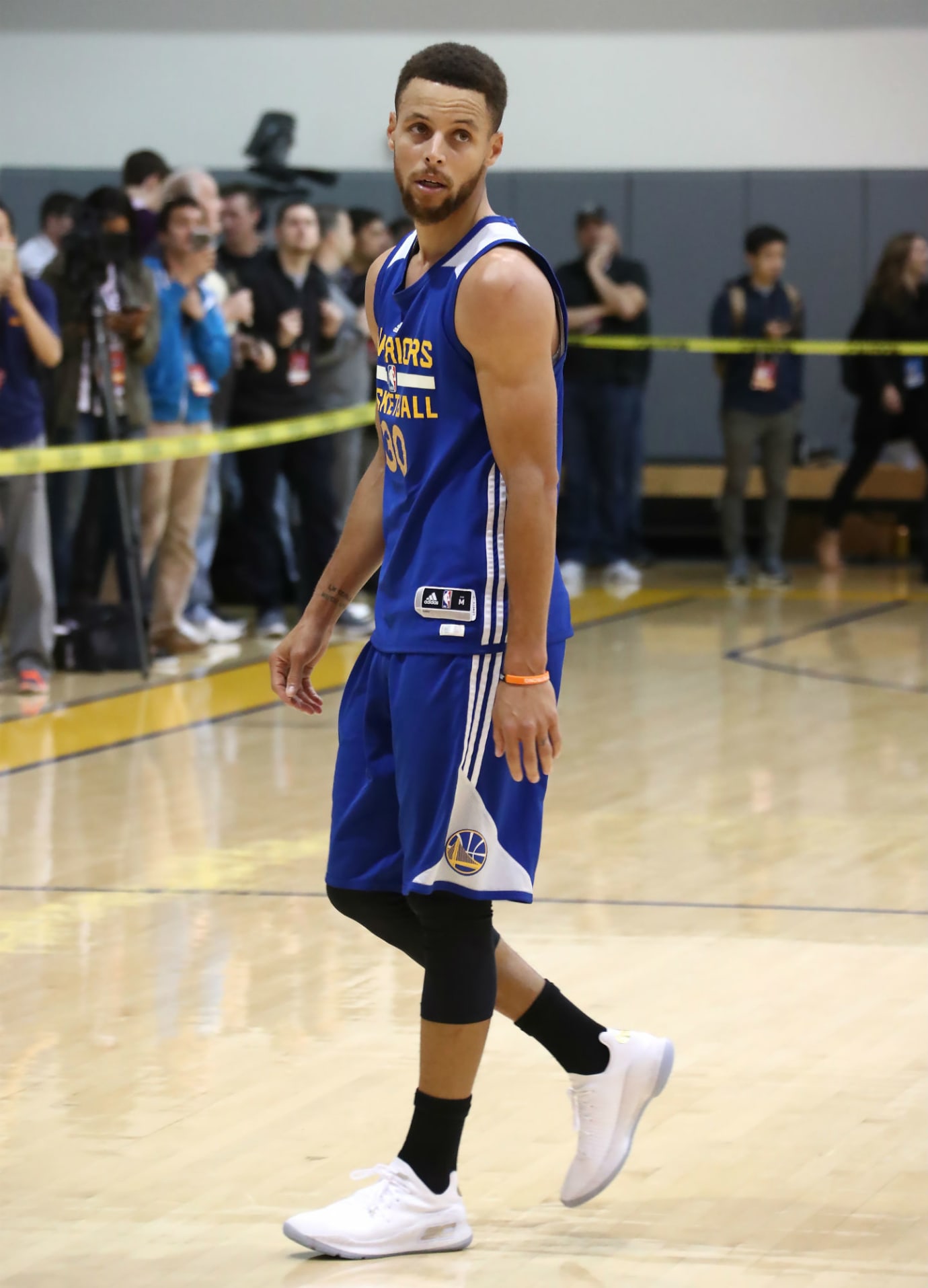 stephen curry white shoes