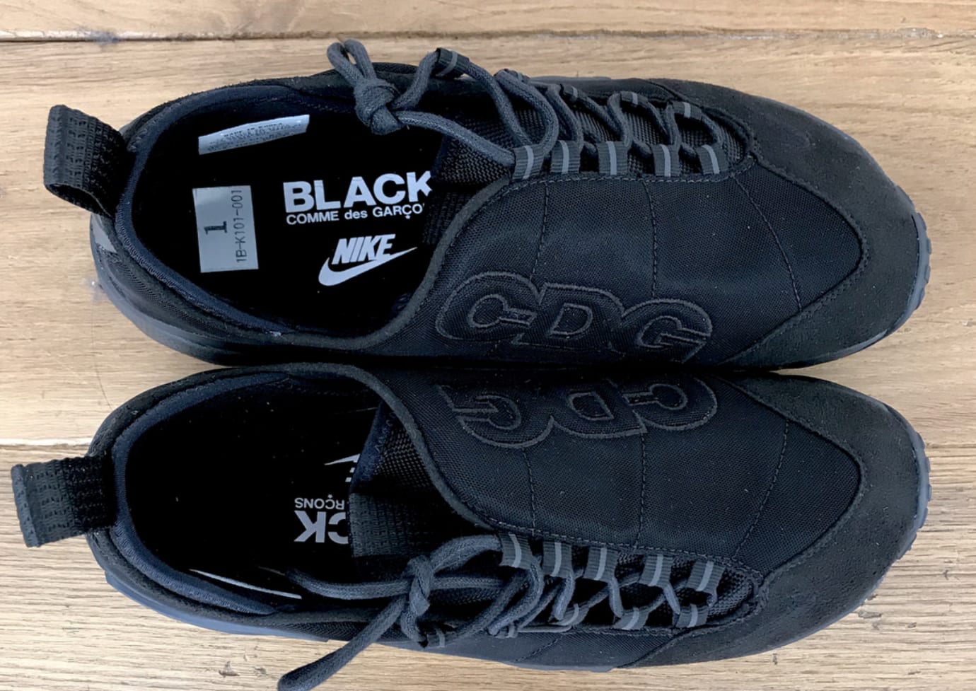 cdg black nike footscape