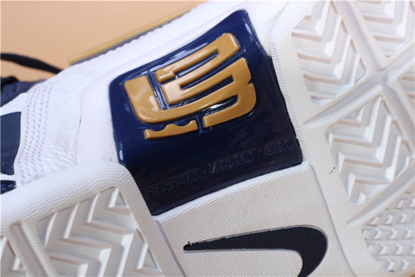 lebron soldier 1 retro