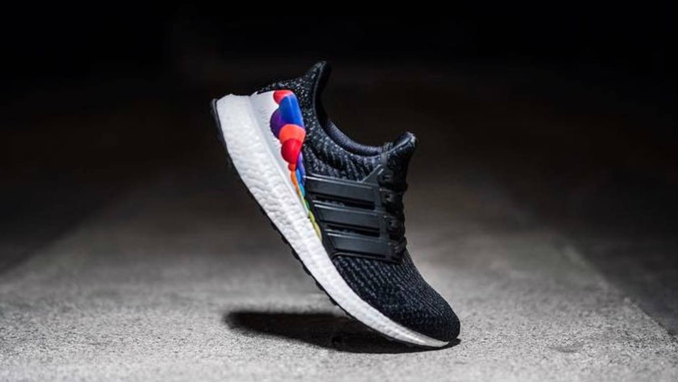 adidas boost pride