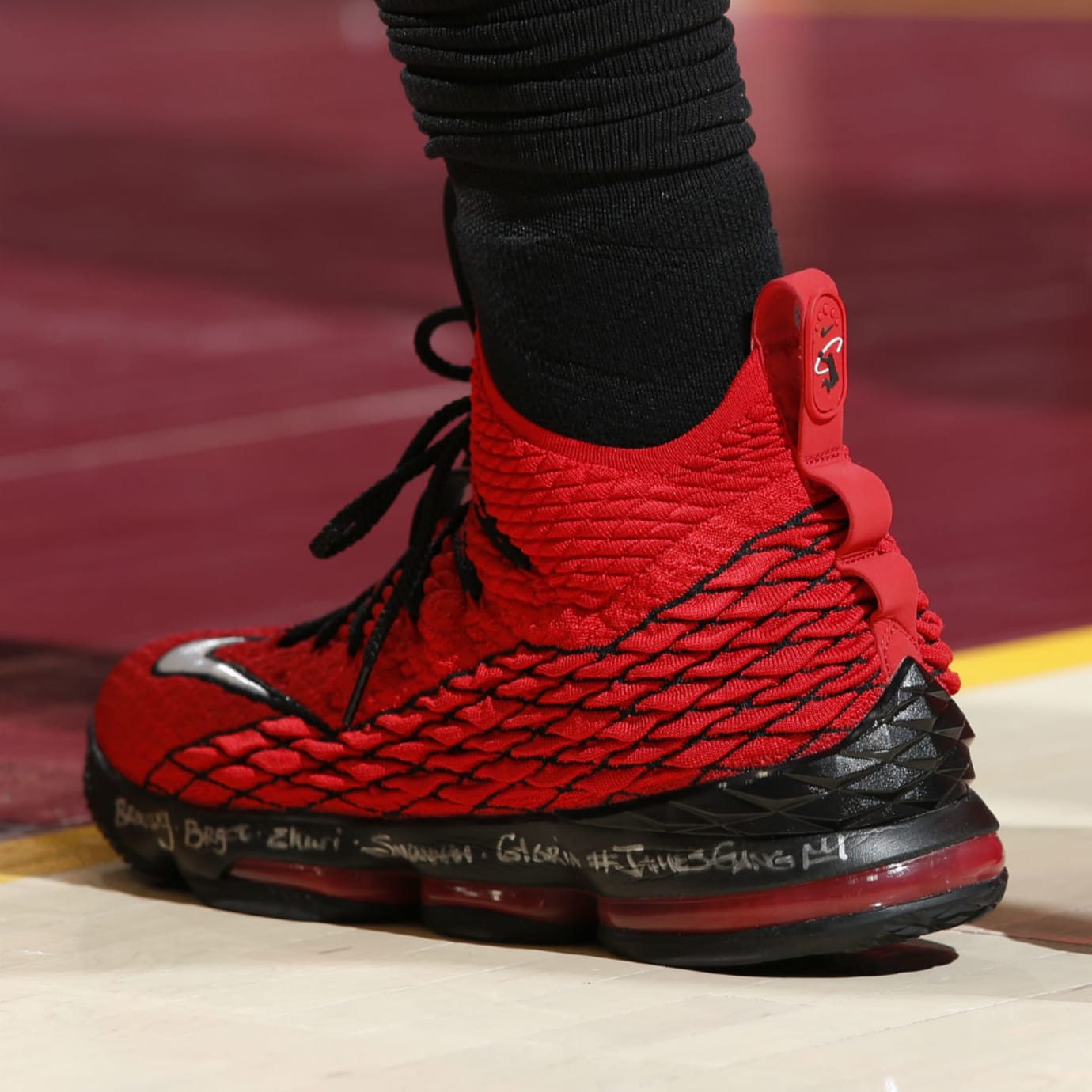 lebron 15 red griffey