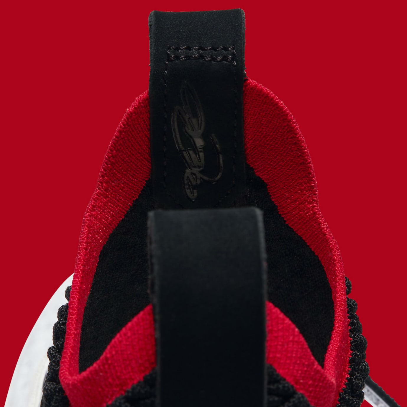 Nike LeBron 15 Diamond Turf Release Date AO9144-100 Pull-Tab