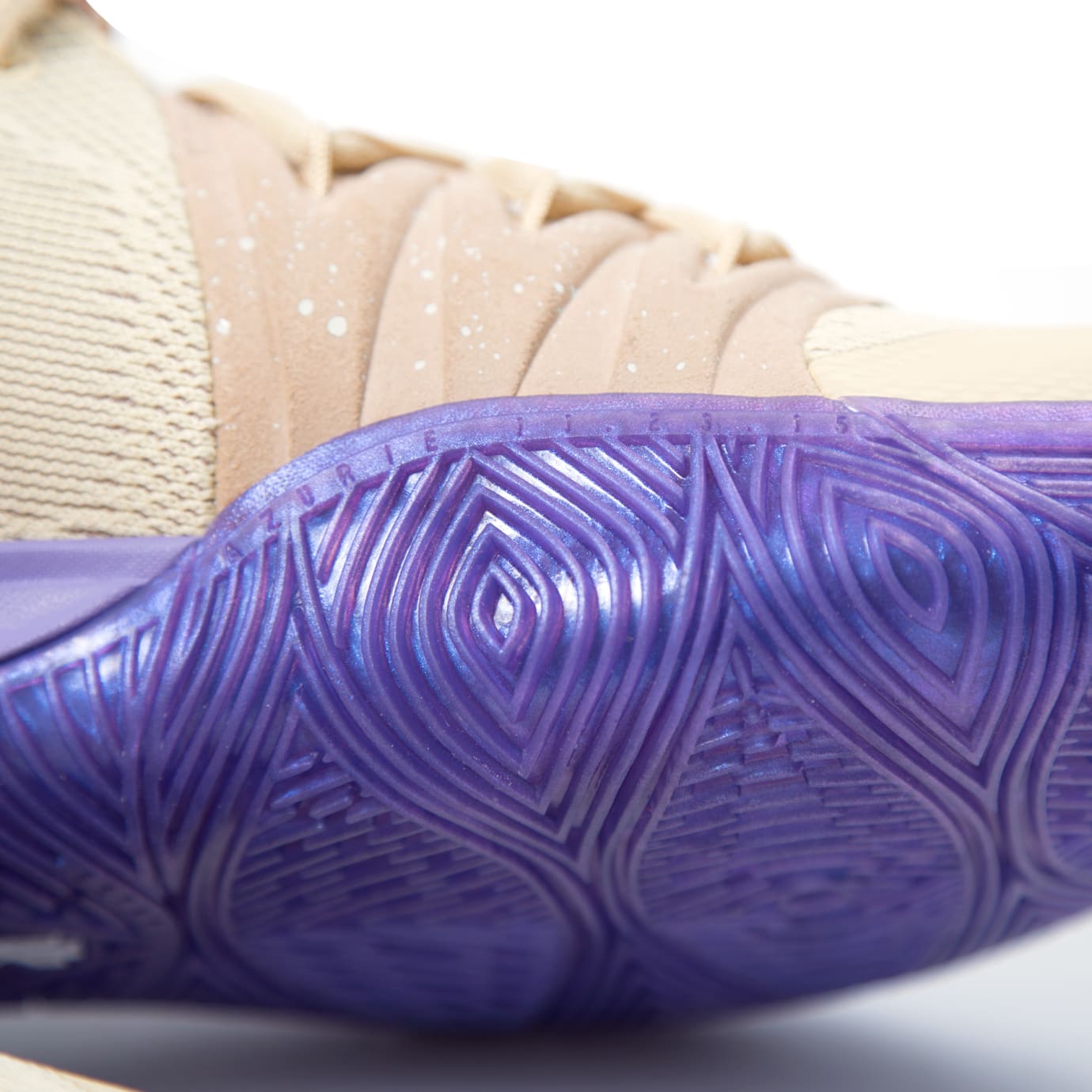 kyrie 5 eye of ra