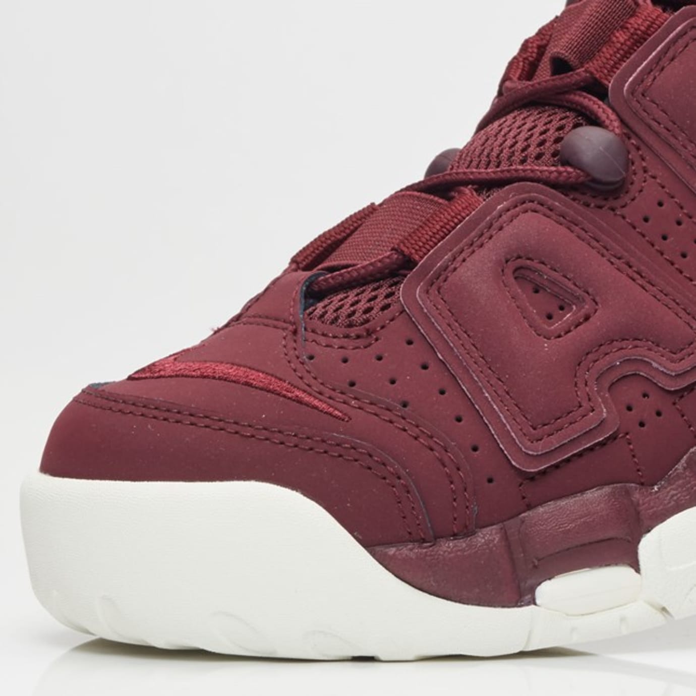 nike uptempo maroon